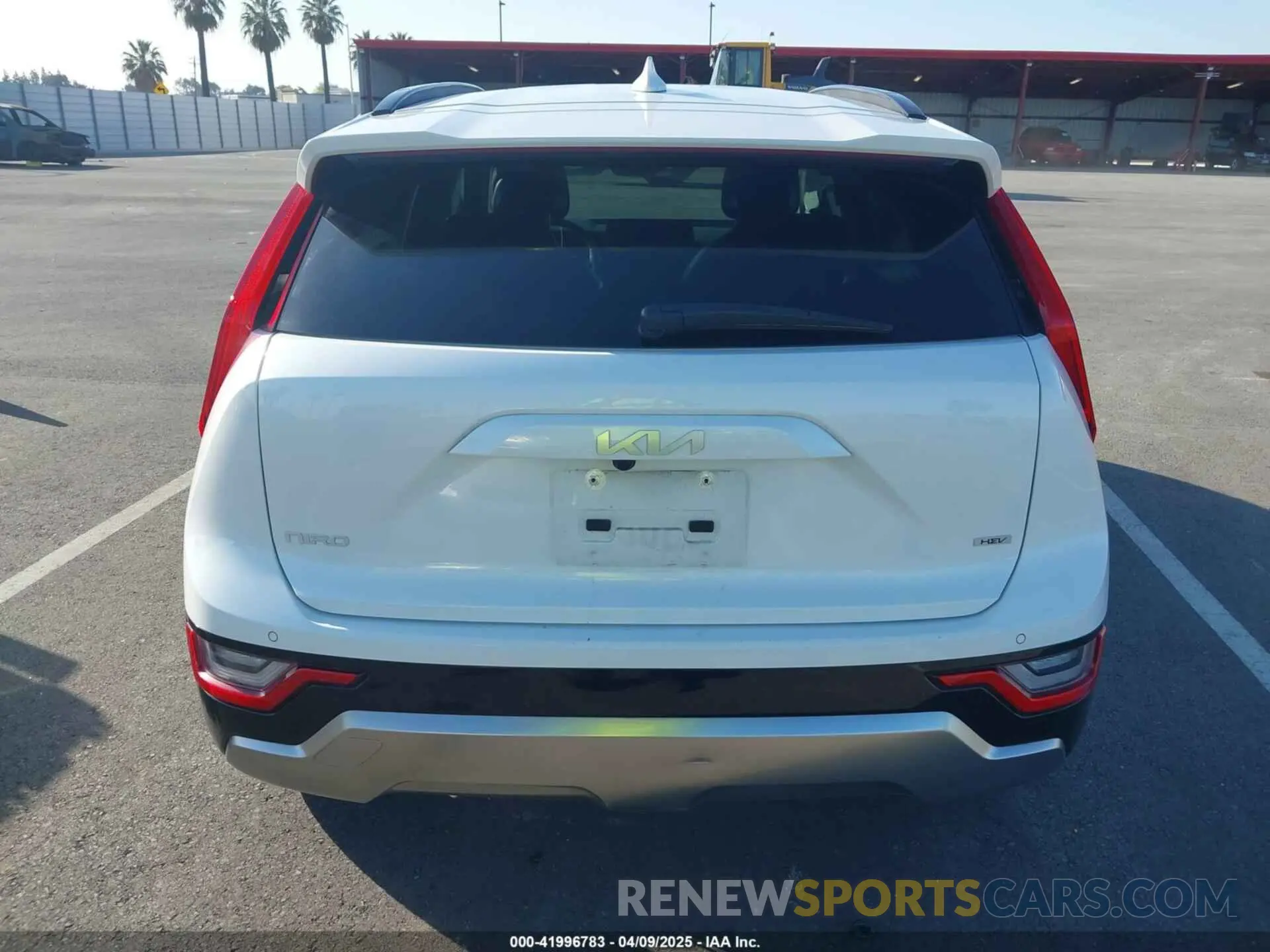 16 Photograph of a damaged car KNDCT3LE9R5122188 KIA NIRO 2024