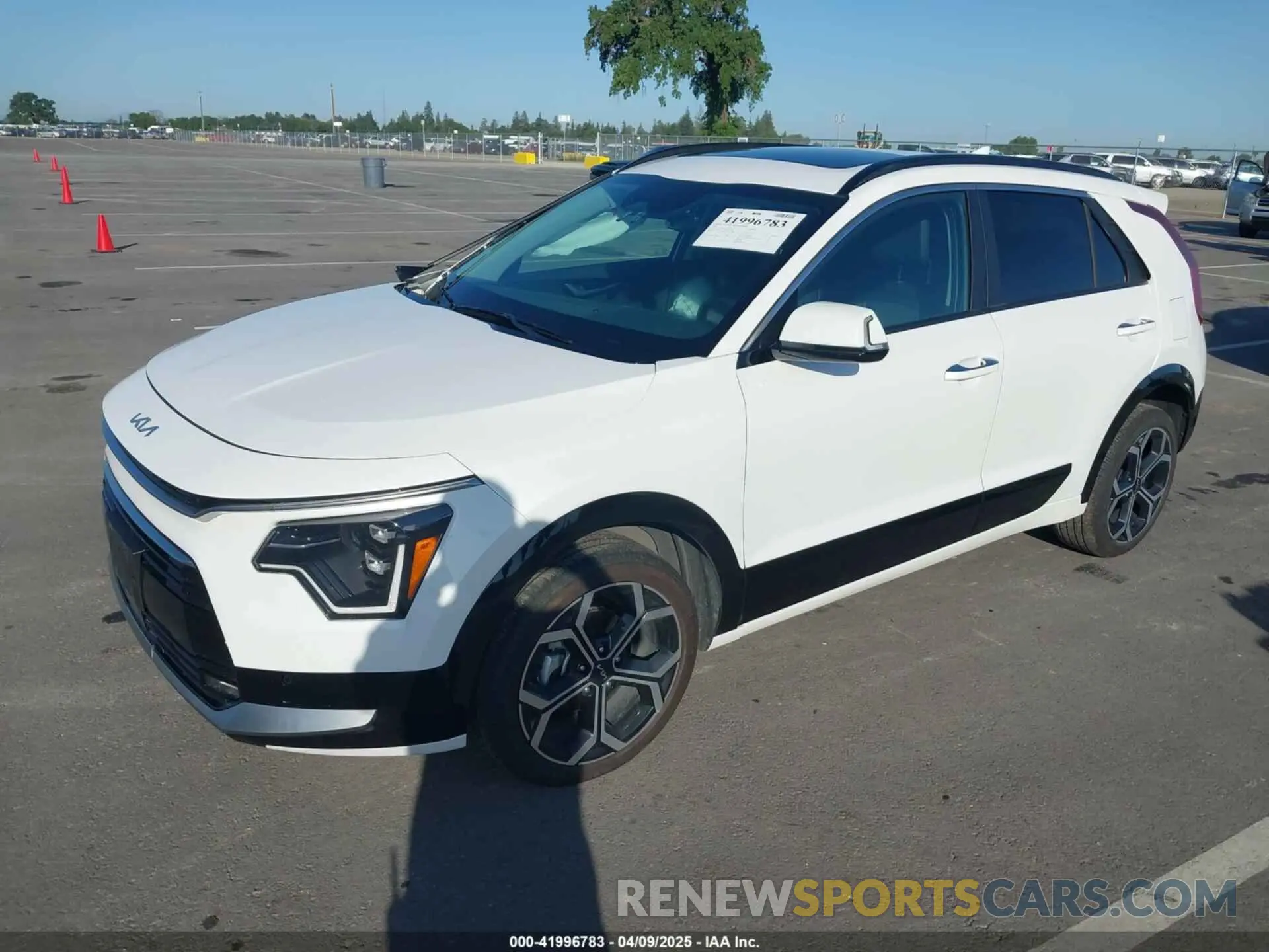 2 Photograph of a damaged car KNDCT3LE9R5122188 KIA NIRO 2024