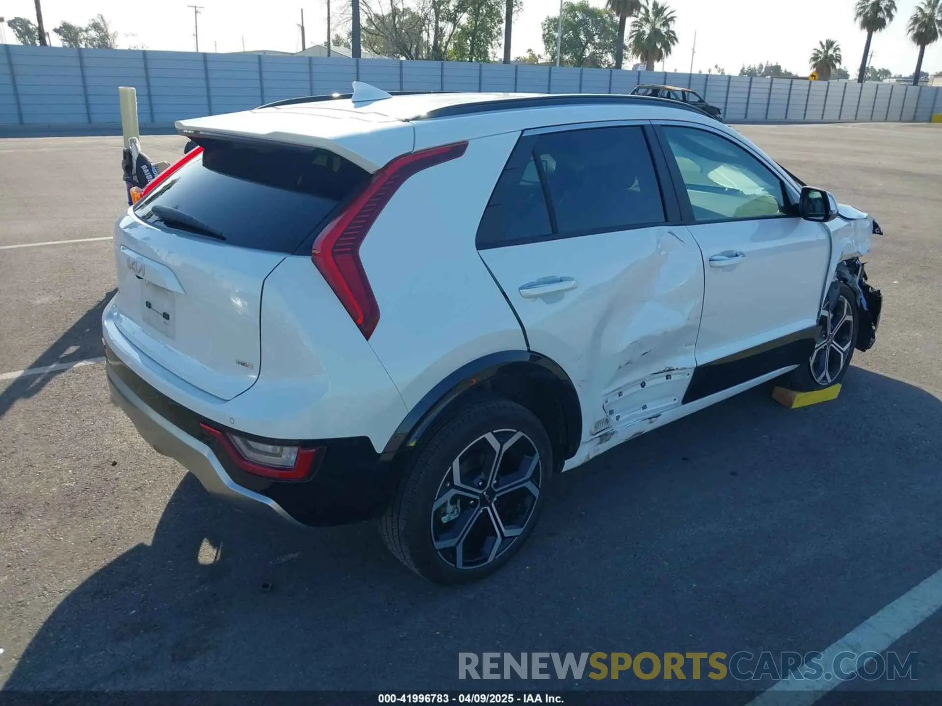 4 Photograph of a damaged car KNDCT3LE9R5122188 KIA NIRO 2024