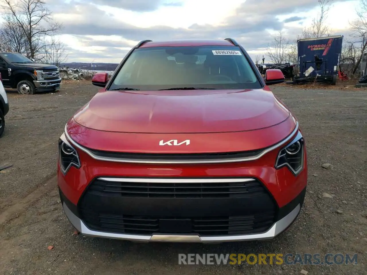 5 Photograph of a damaged car KNDCR3LE6S5213763 KIA NIRO 2025