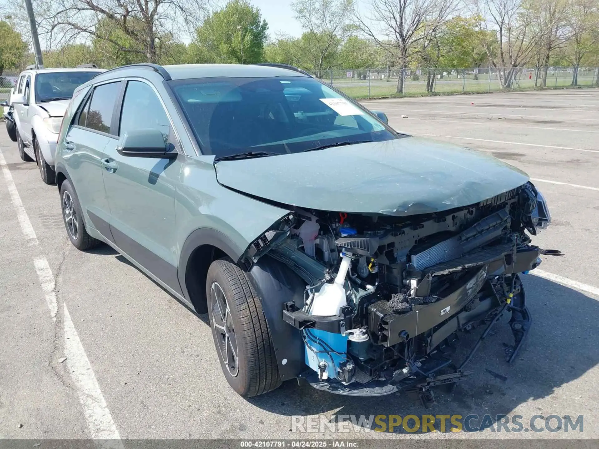 1 Photograph of a damaged car KNDCR3LE7S5234184 KIA NIRO 2025