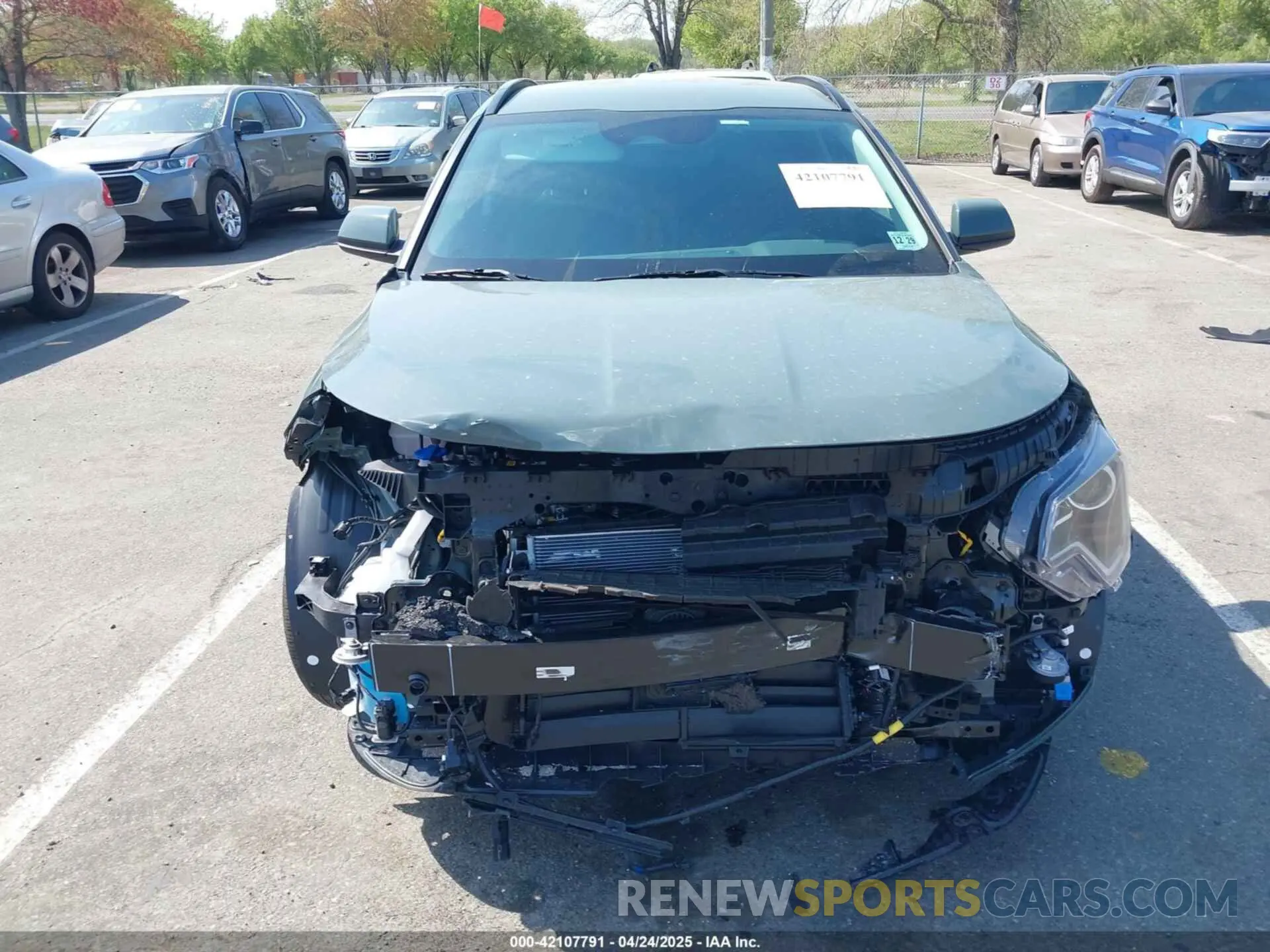 13 Photograph of a damaged car KNDCR3LE7S5234184 KIA NIRO 2025