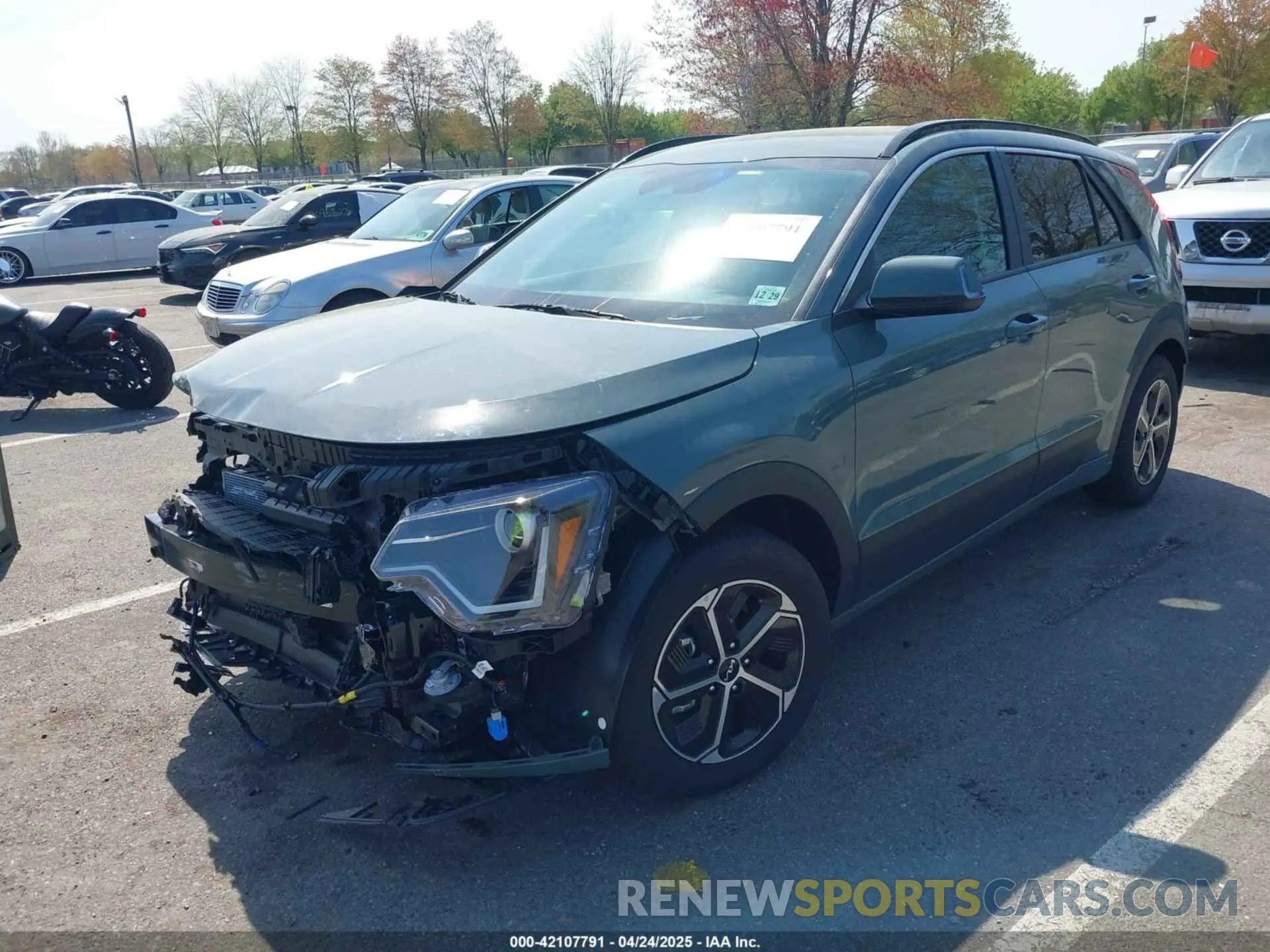 2 Photograph of a damaged car KNDCR3LE7S5234184 KIA NIRO 2025