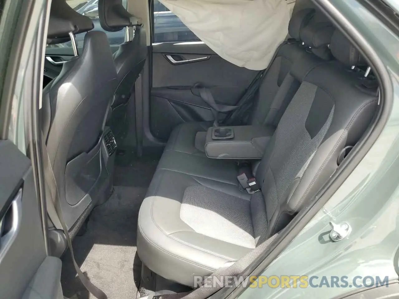 10 Photograph of a damaged car KNDCR3LE8S5236297 KIA NIRO 2025