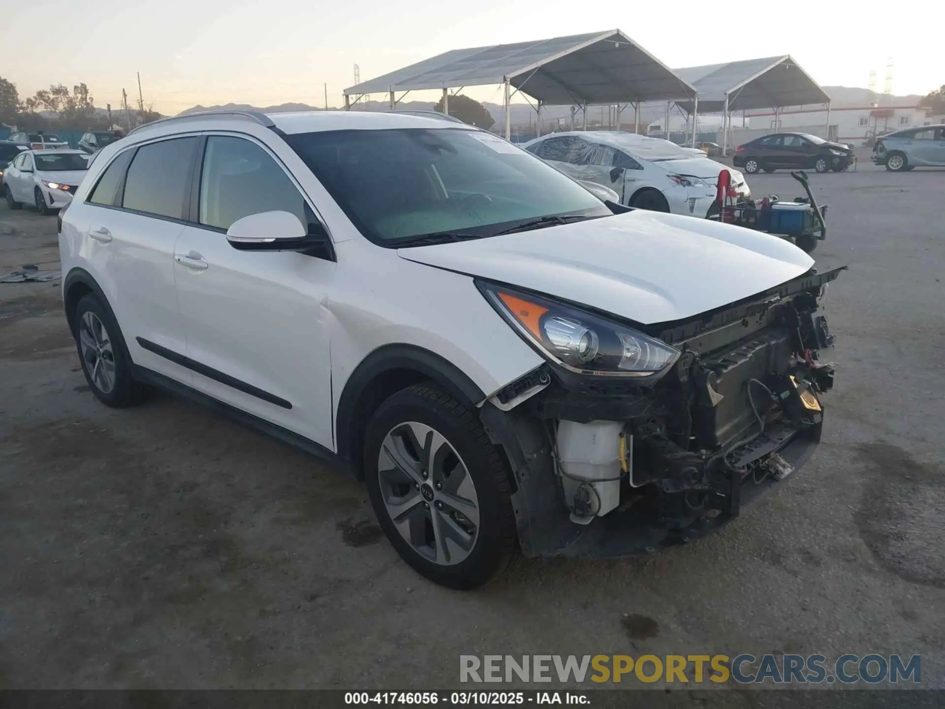 1 Photograph of a damaged car KNDCC3LG0K5014985 KIA NIRO EV 2019