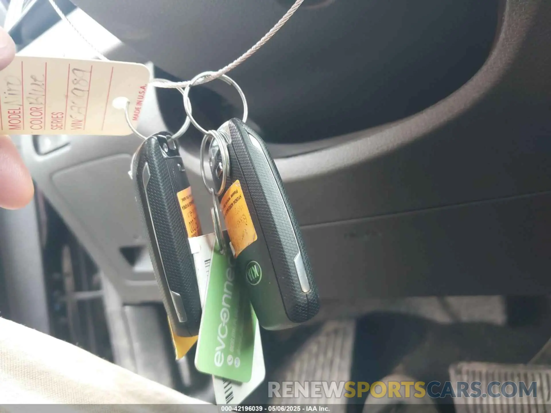 11 Photograph of a damaged car KNDCC3LG5K5020989 KIA NIRO EV 2019