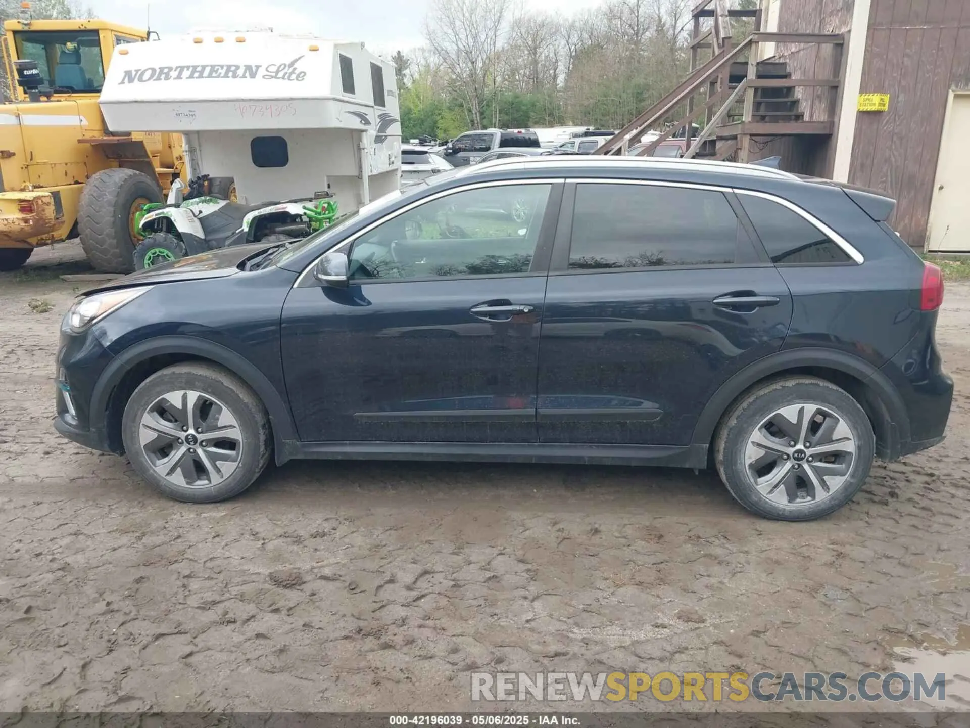 14 Photograph of a damaged car KNDCC3LG5K5020989 KIA NIRO EV 2019