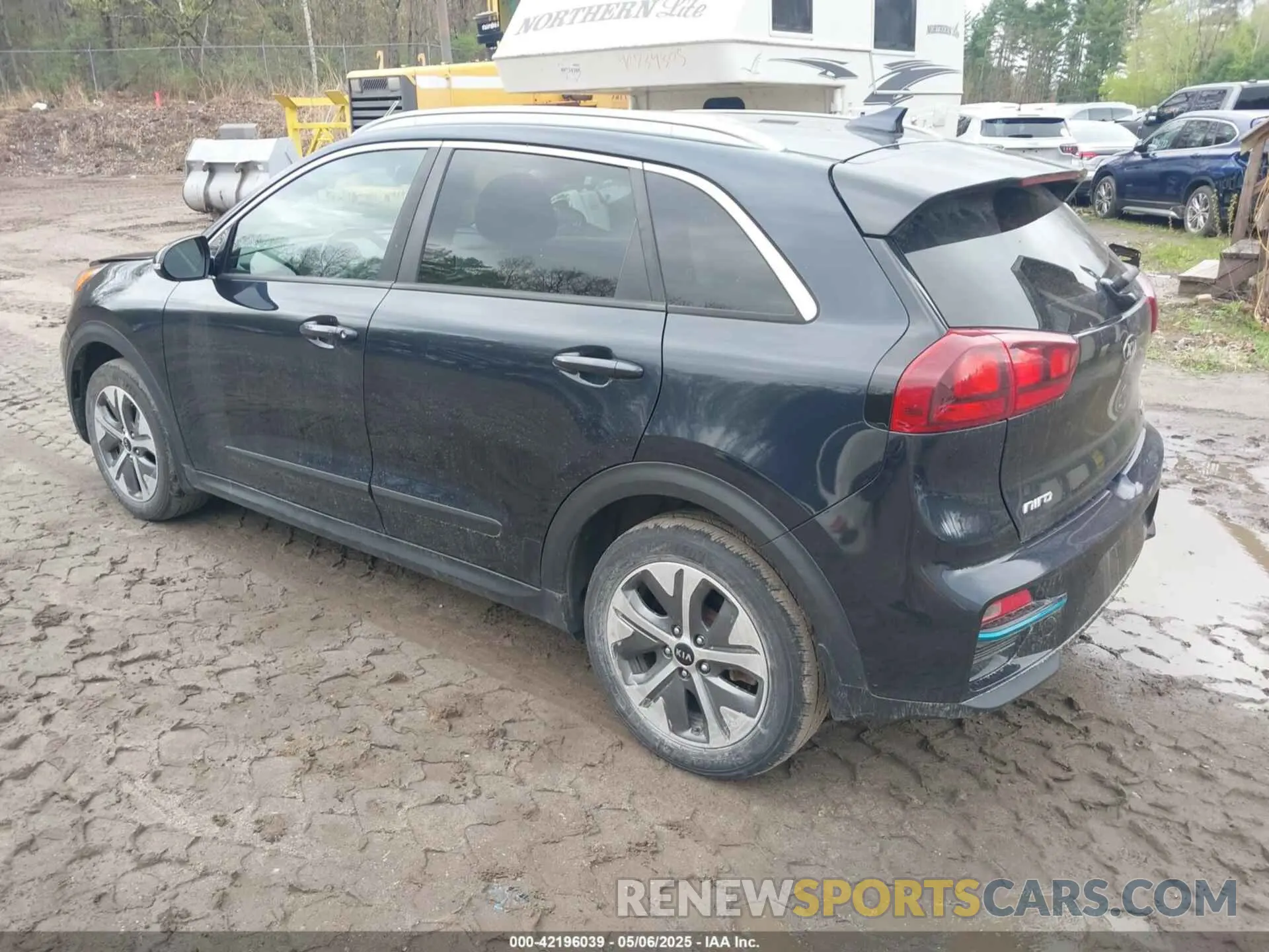 3 Photograph of a damaged car KNDCC3LG5K5020989 KIA NIRO EV 2019