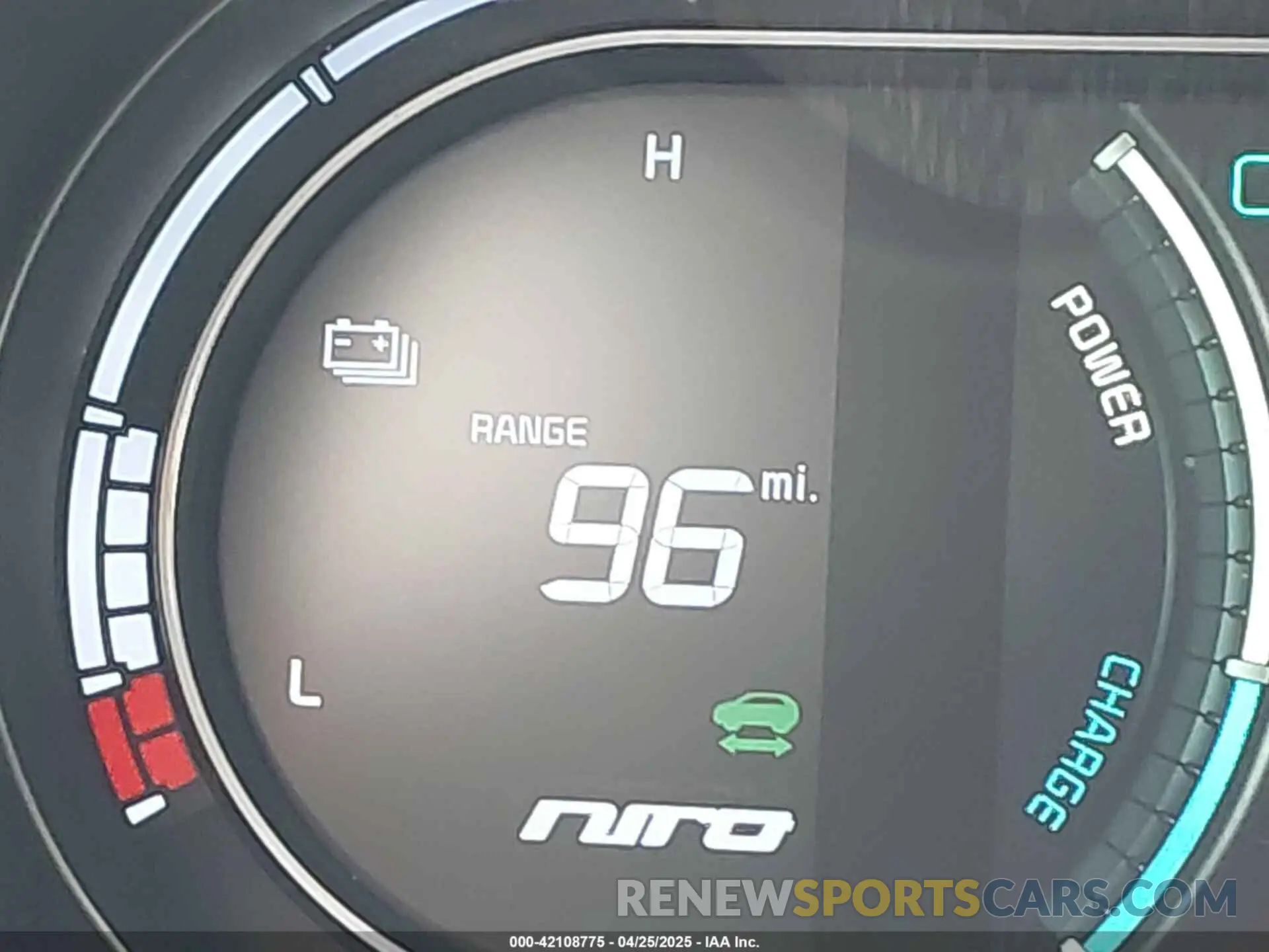 17 Photograph of a damaged car KNDCE3LG9K5009990 KIA NIRO EV 2019
