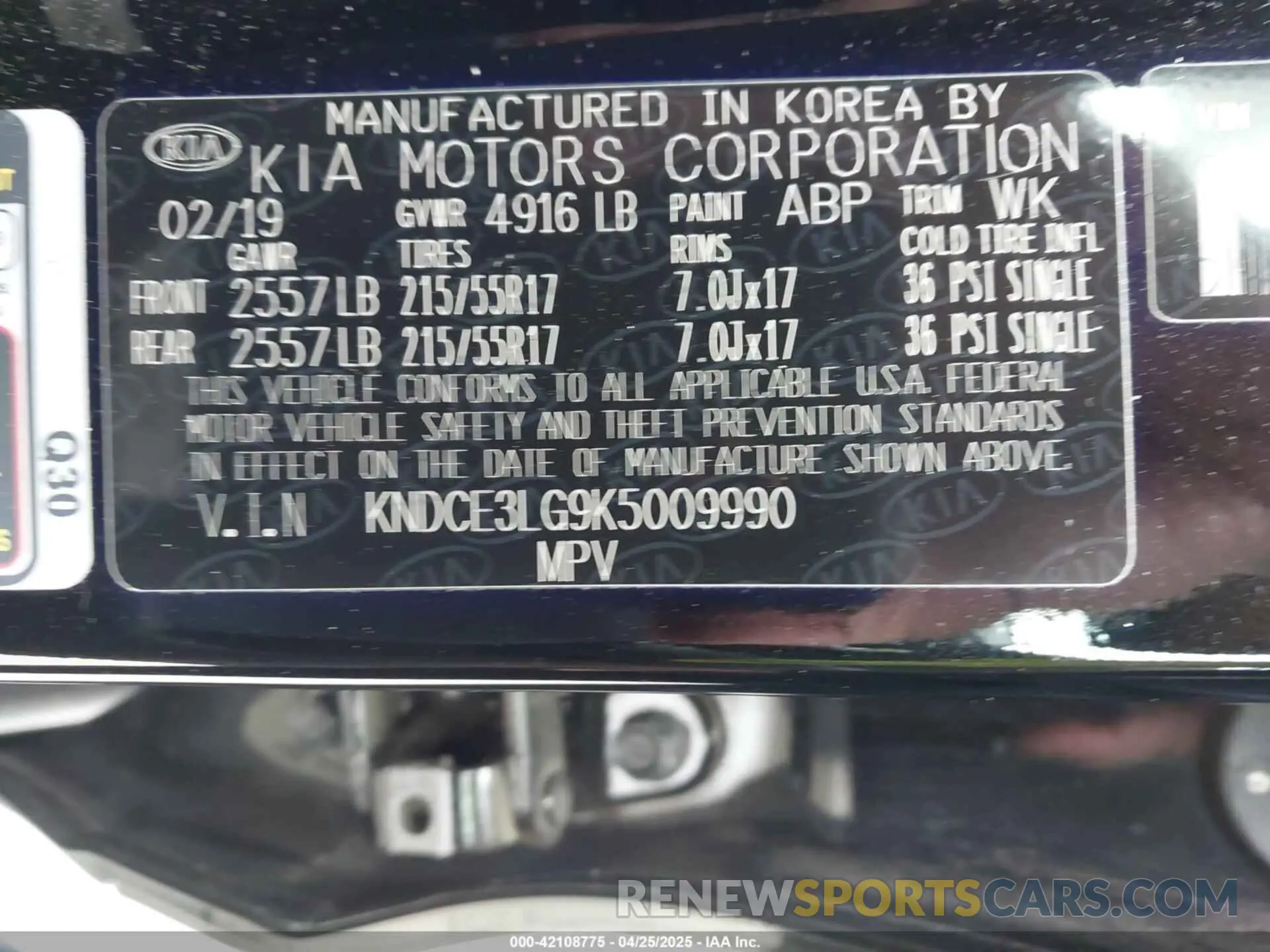 9 Photograph of a damaged car KNDCE3LG9K5009990 KIA NIRO EV 2019