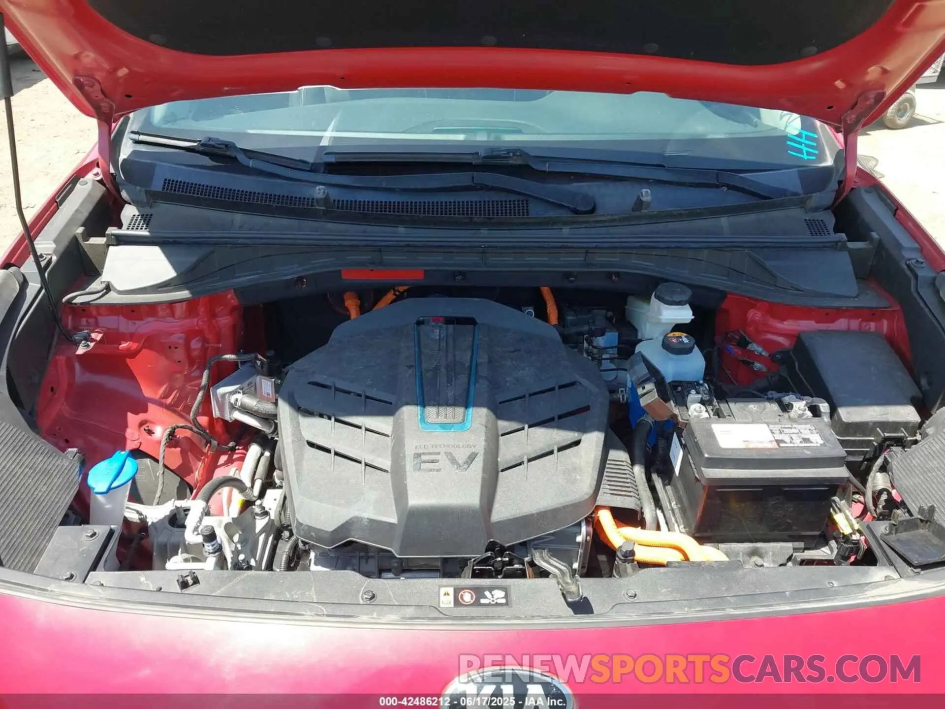 10 Photograph of a damaged car KNDCC3LG0L5081085 KIA NIRO EV 2020