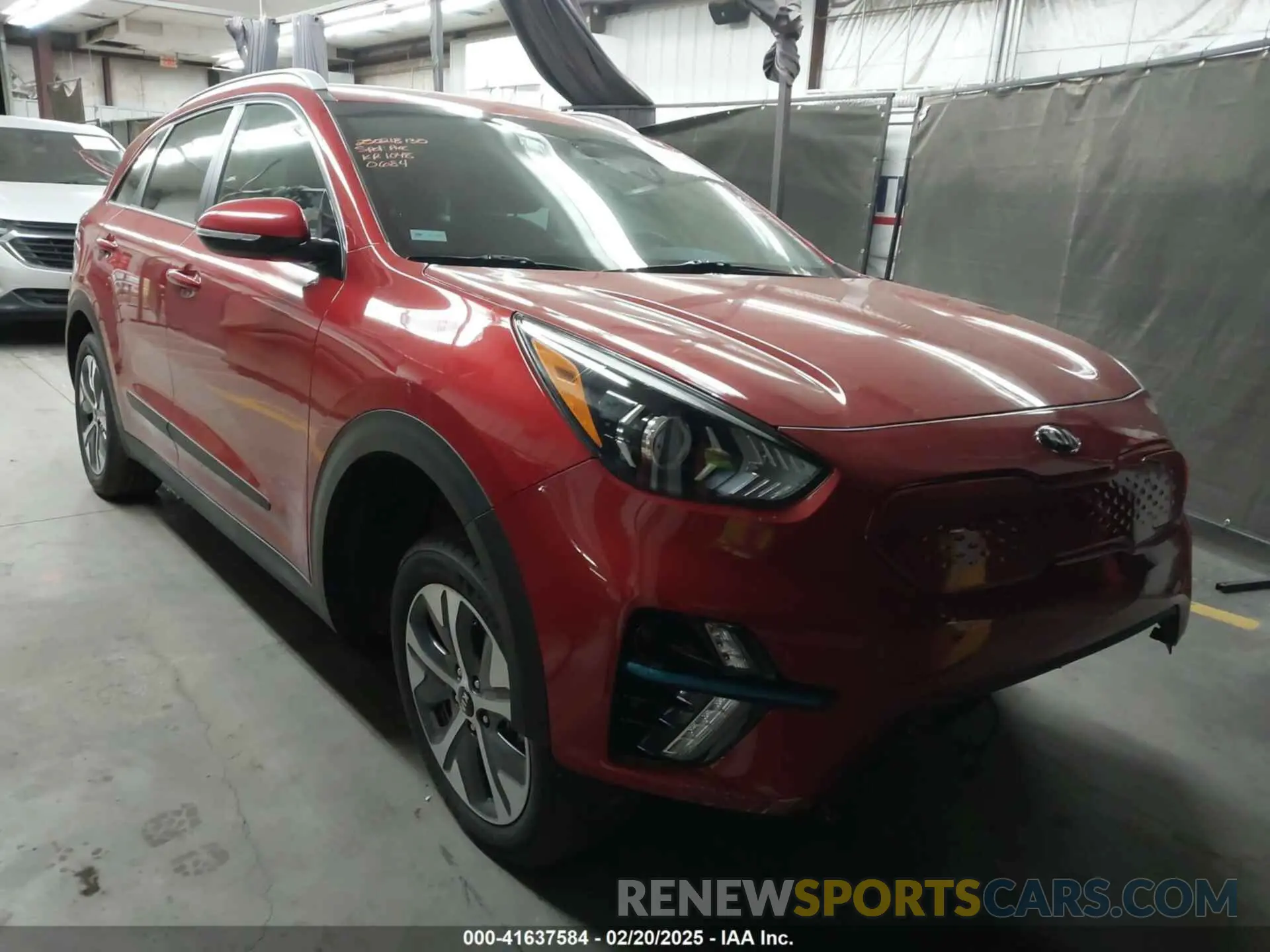 1 Photograph of a damaged car KNDCC3LG4L5040684 KIA NIRO EV 2020