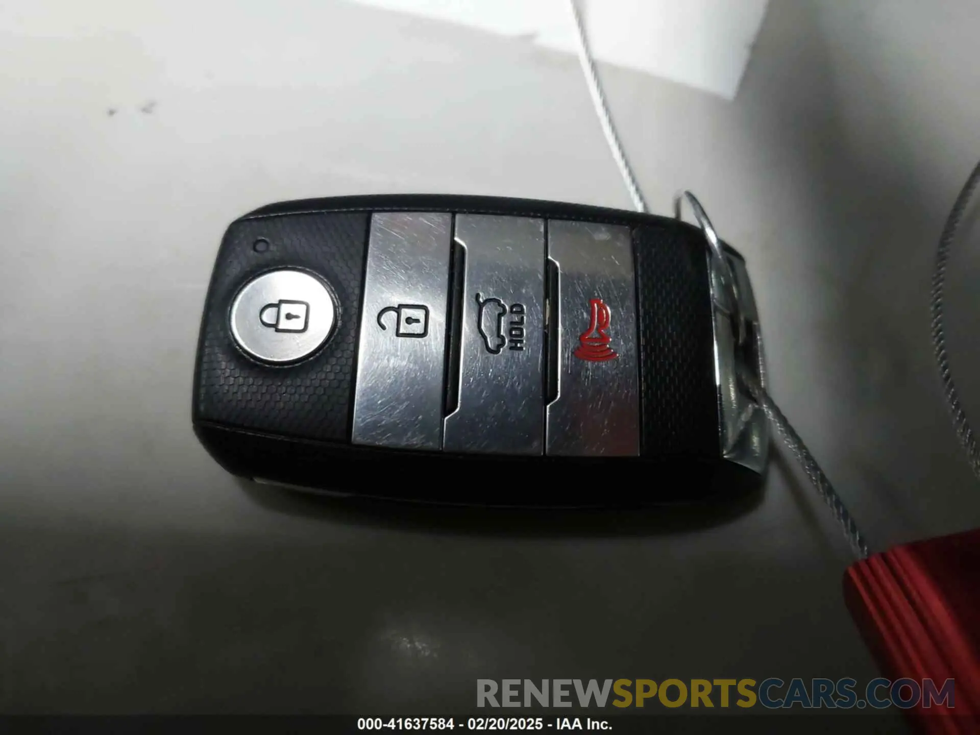11 Photograph of a damaged car KNDCC3LG4L5040684 KIA NIRO EV 2020