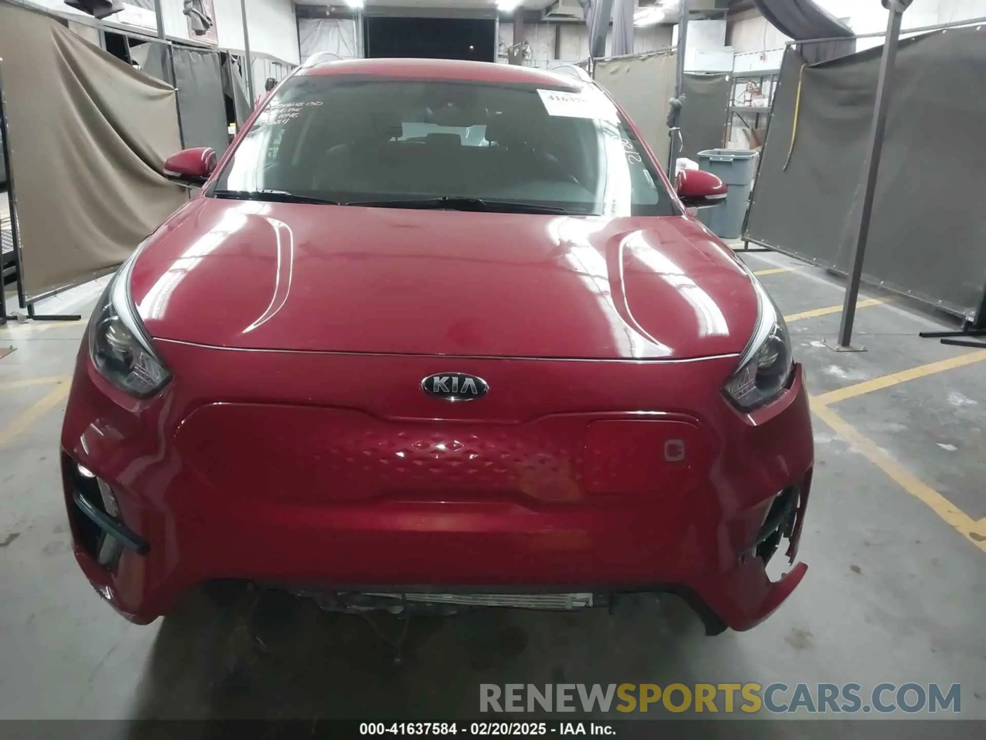 12 Photograph of a damaged car KNDCC3LG4L5040684 KIA NIRO EV 2020