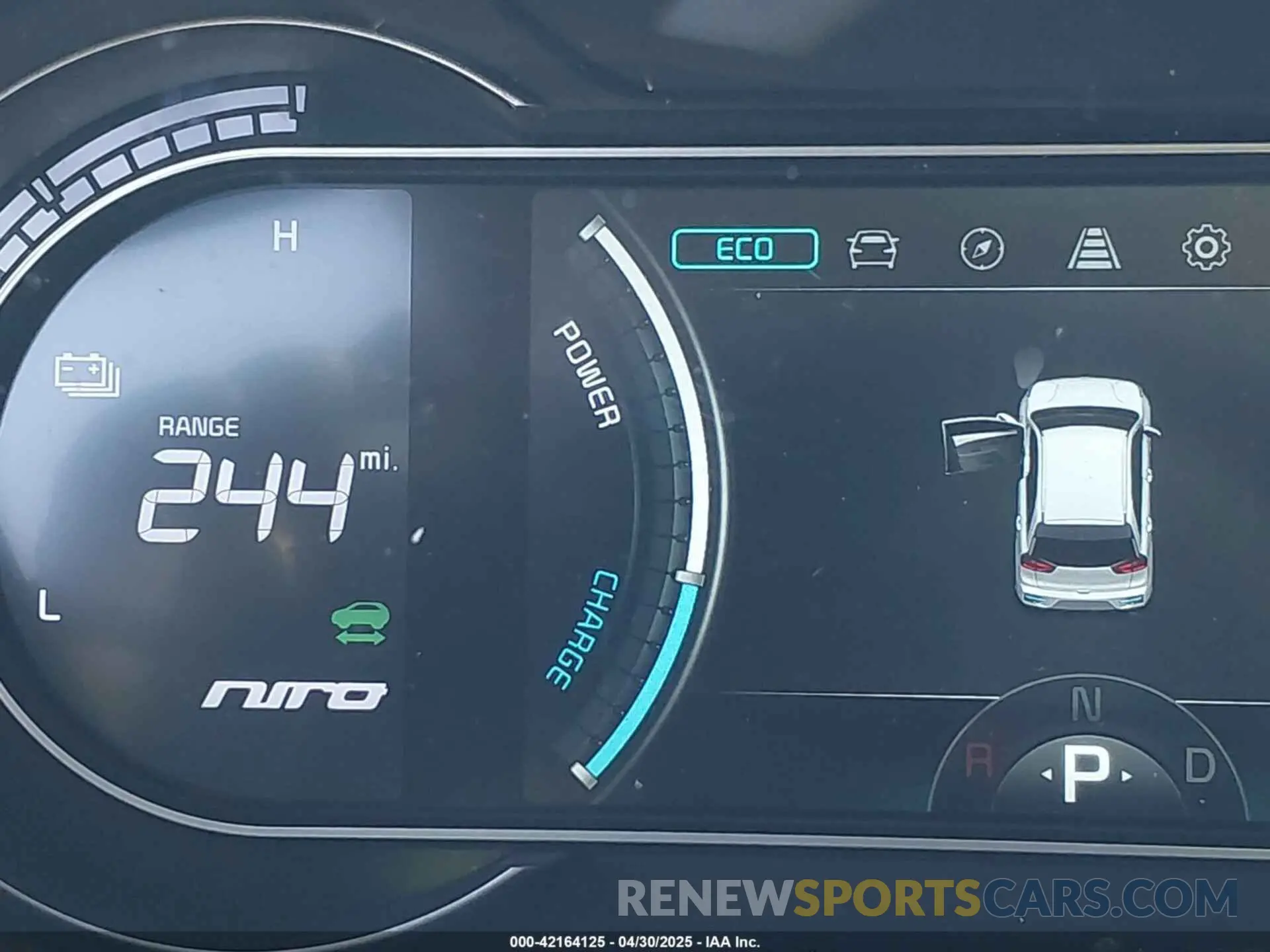 17 Photograph of a damaged car KNDCE3LG1L5071000 KIA NIRO EV 2020