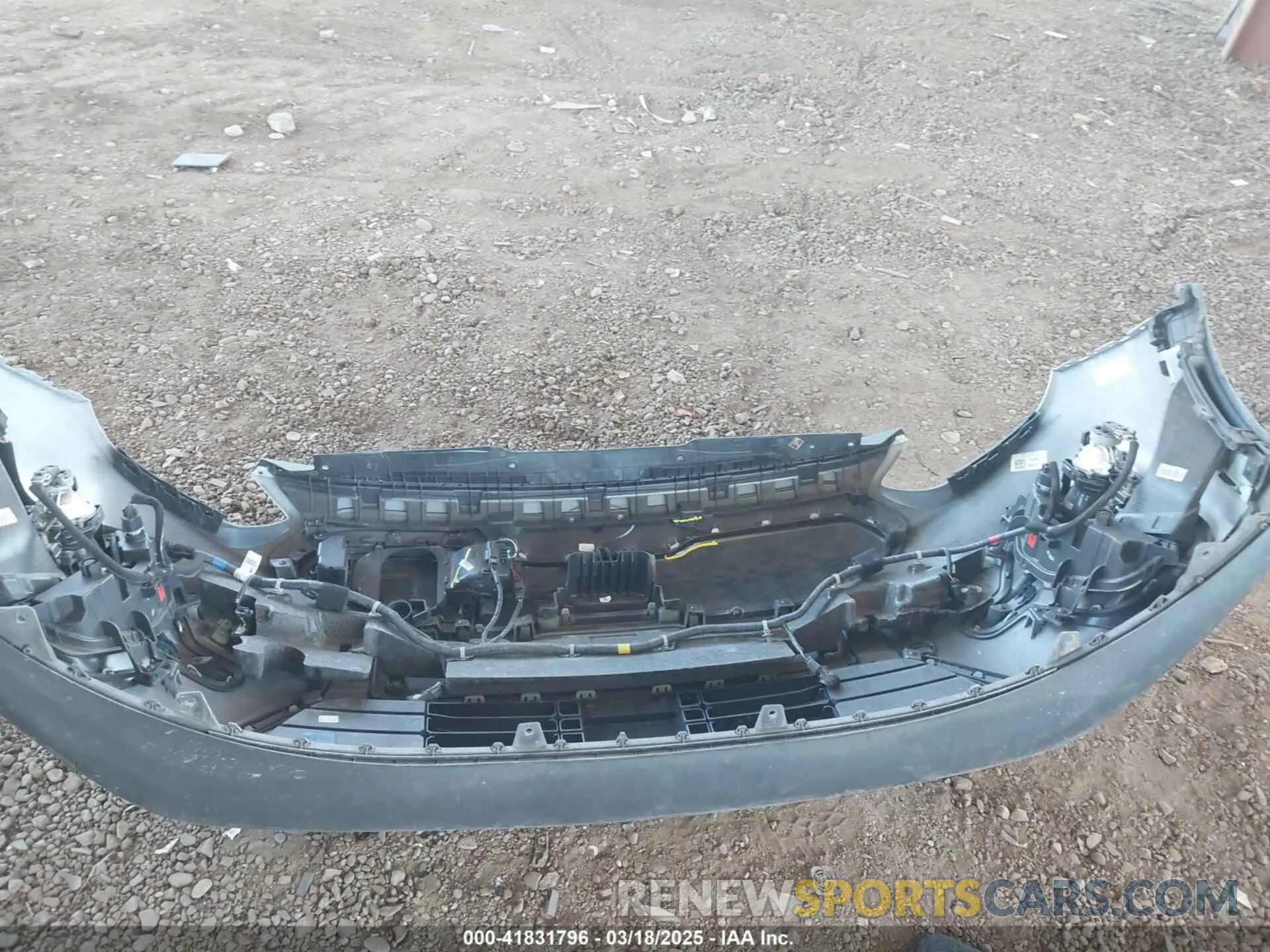 12 Photograph of a damaged car KNDCE3LG2L5072673 KIA NIRO EV 2020
