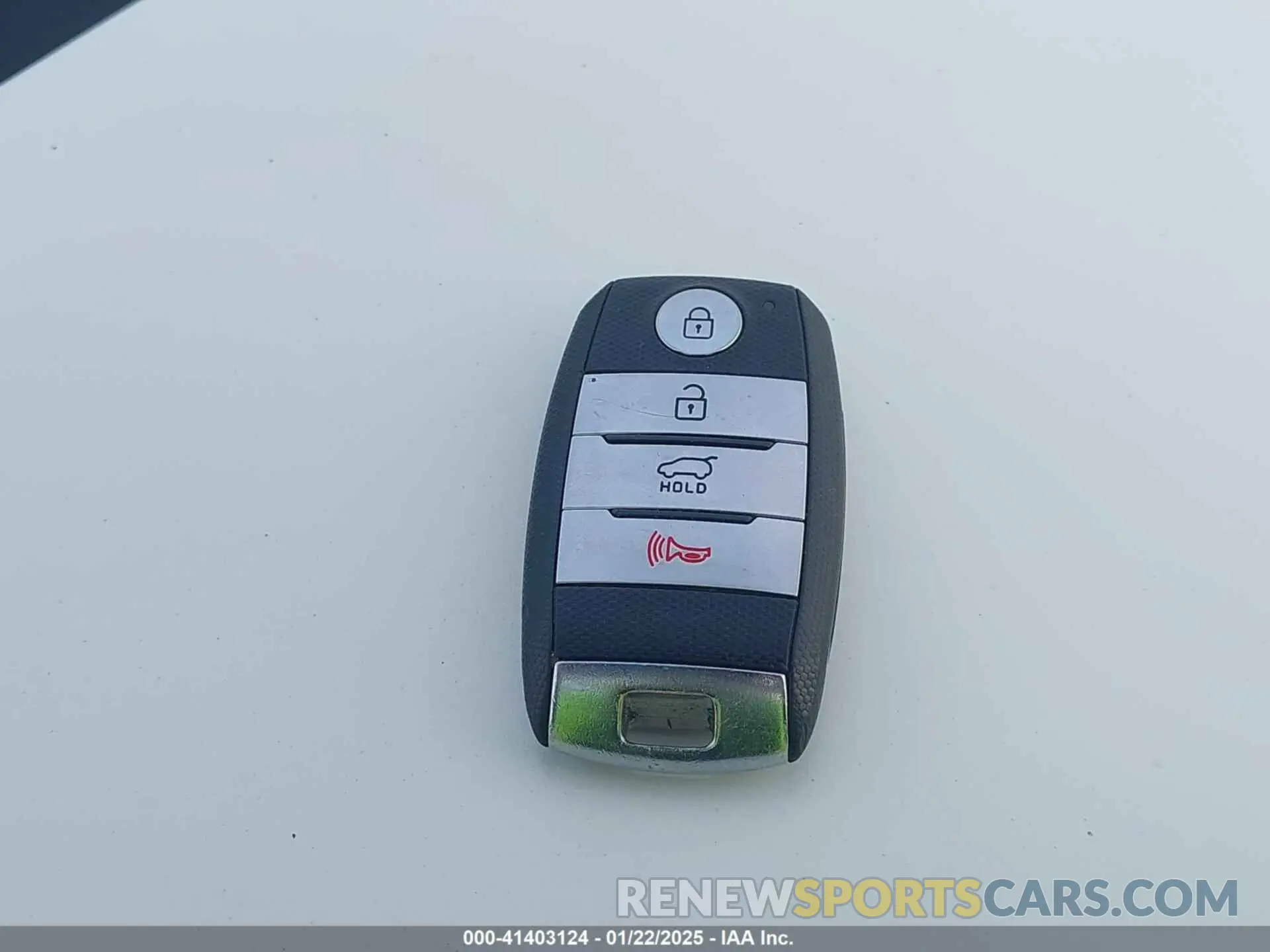 11 Photograph of a damaged car KNDCE3LG3L5036443 KIA NIRO EV 2020