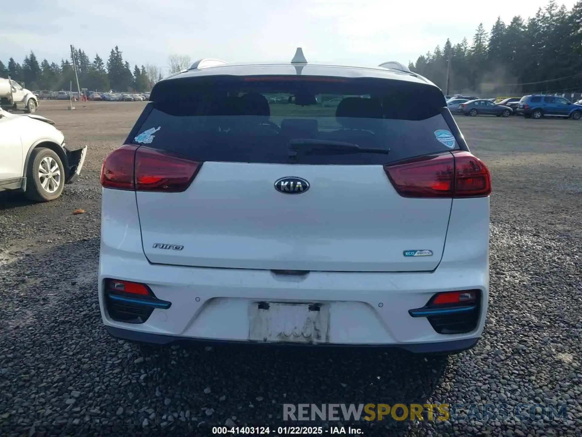 16 Photograph of a damaged car KNDCE3LG3L5036443 KIA NIRO EV 2020