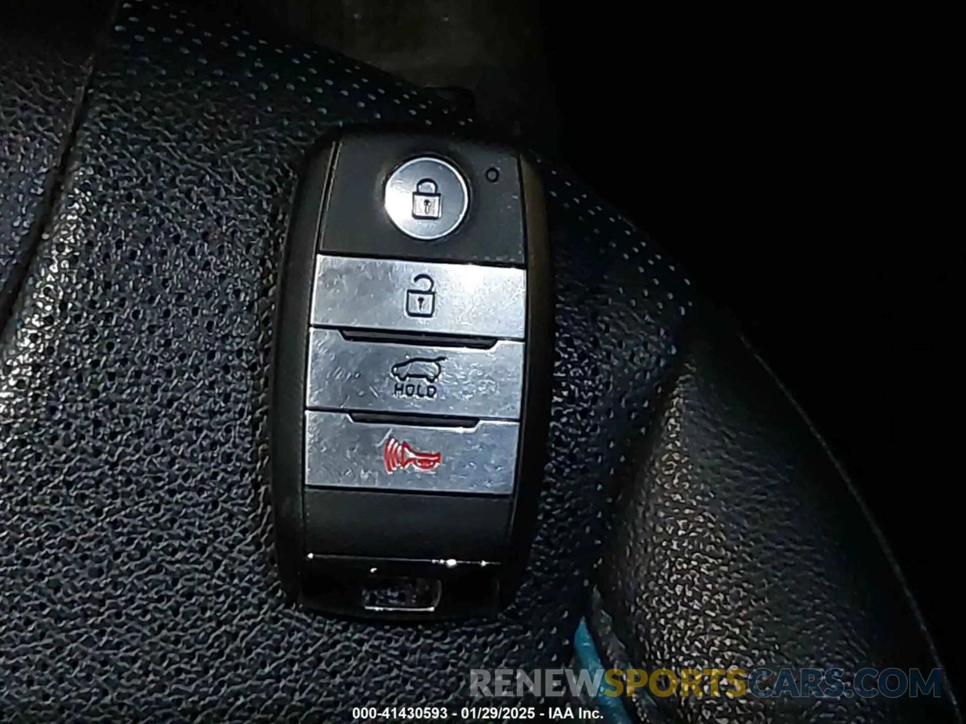 11 Photograph of a damaged car KNDCE3LG3L5073735 KIA NIRO EV 2020