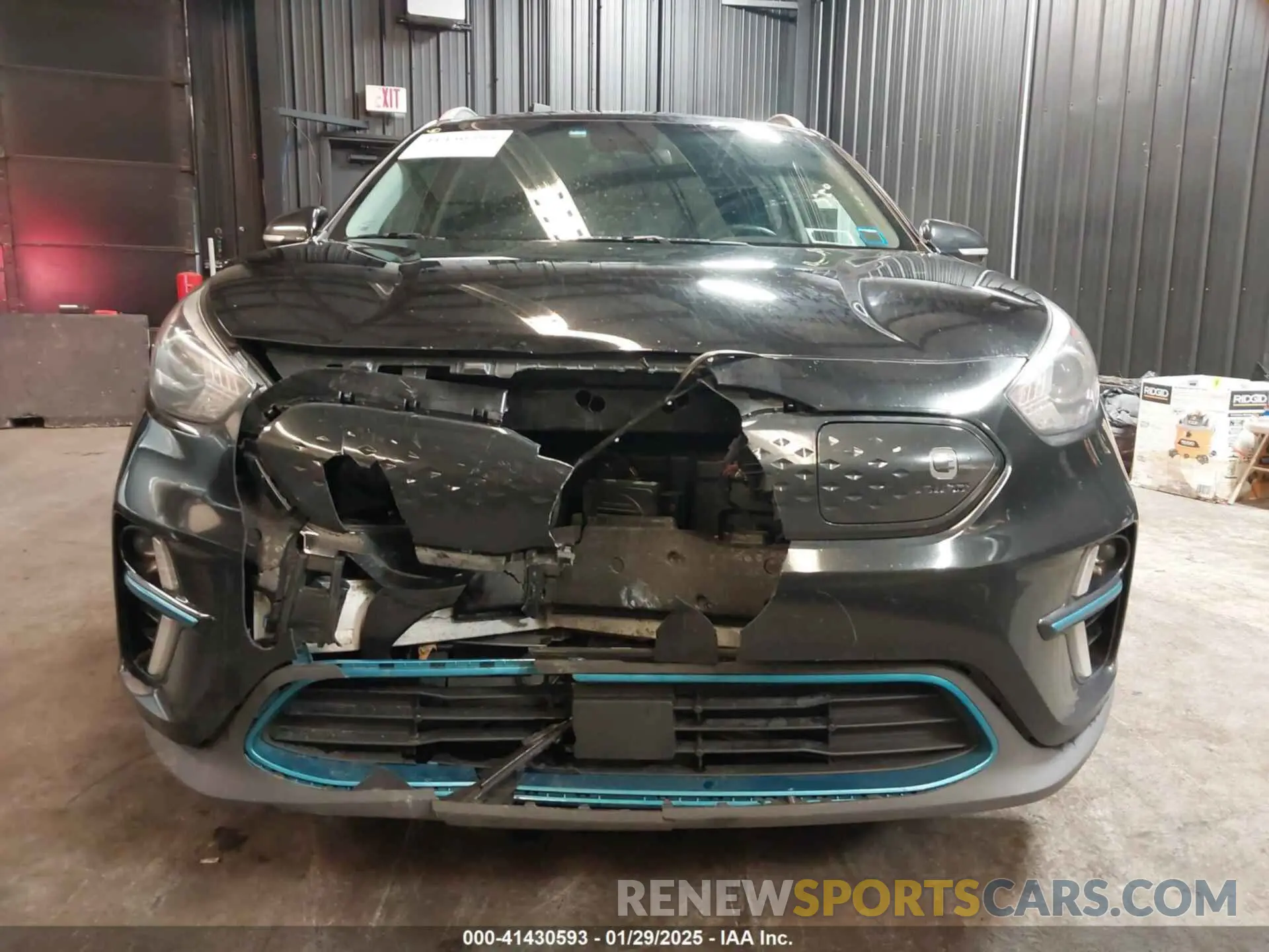 12 Photograph of a damaged car KNDCE3LG3L5073735 KIA NIRO EV 2020