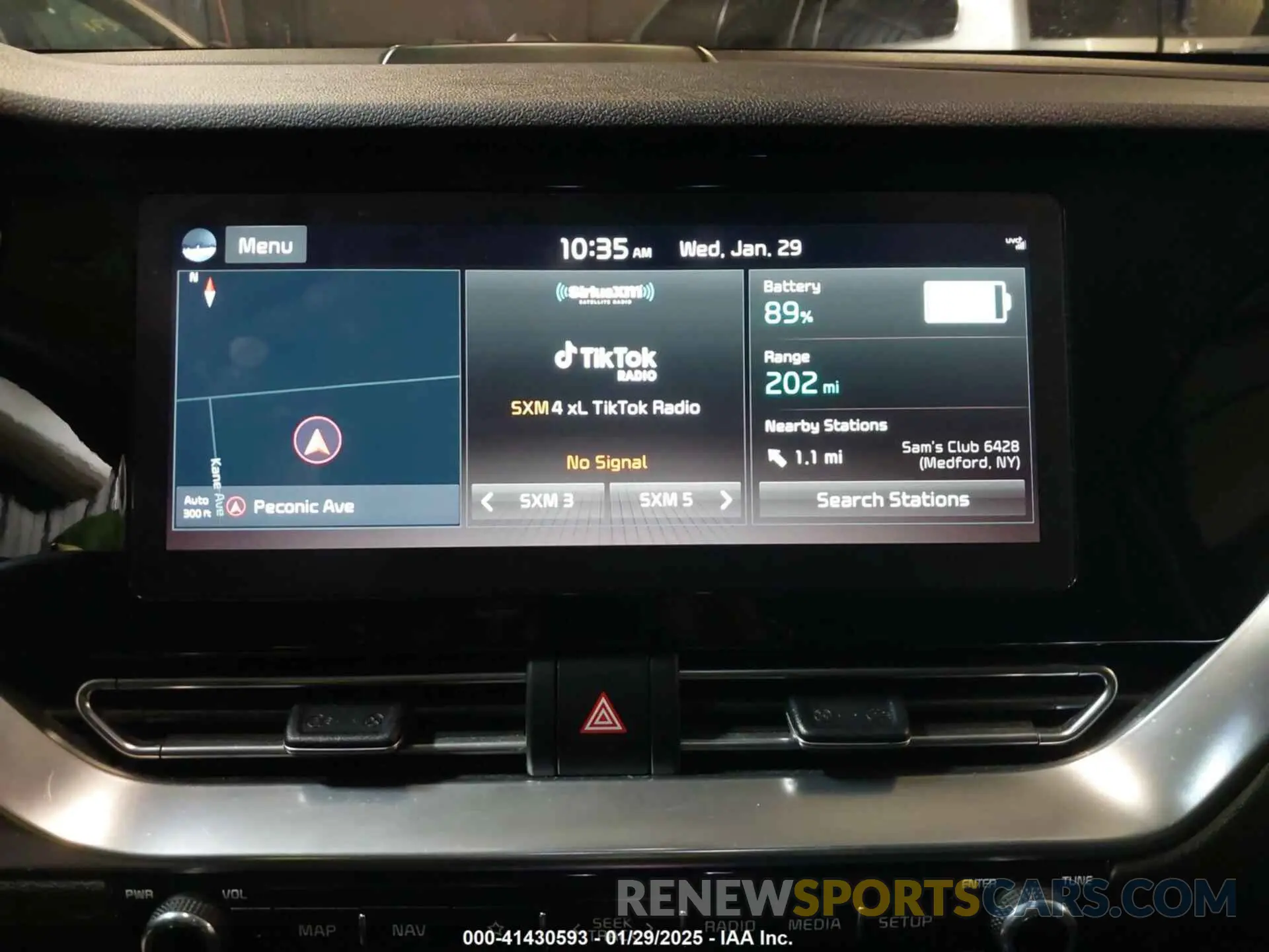18 Photograph of a damaged car KNDCE3LG3L5073735 KIA NIRO EV 2020