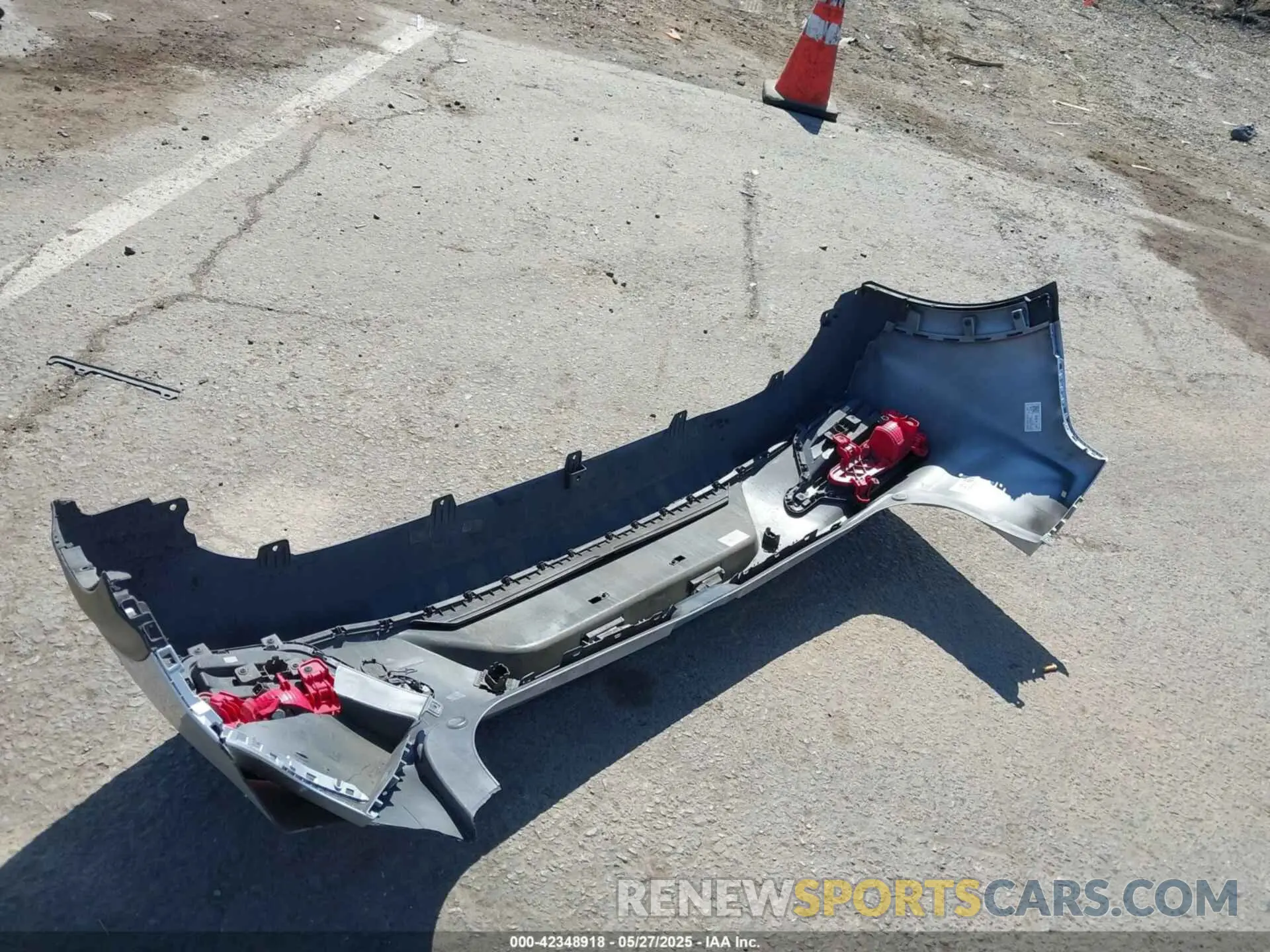 12 Photograph of a damaged car KNDCE3LG8L5048717 KIA NIRO EV 2020
