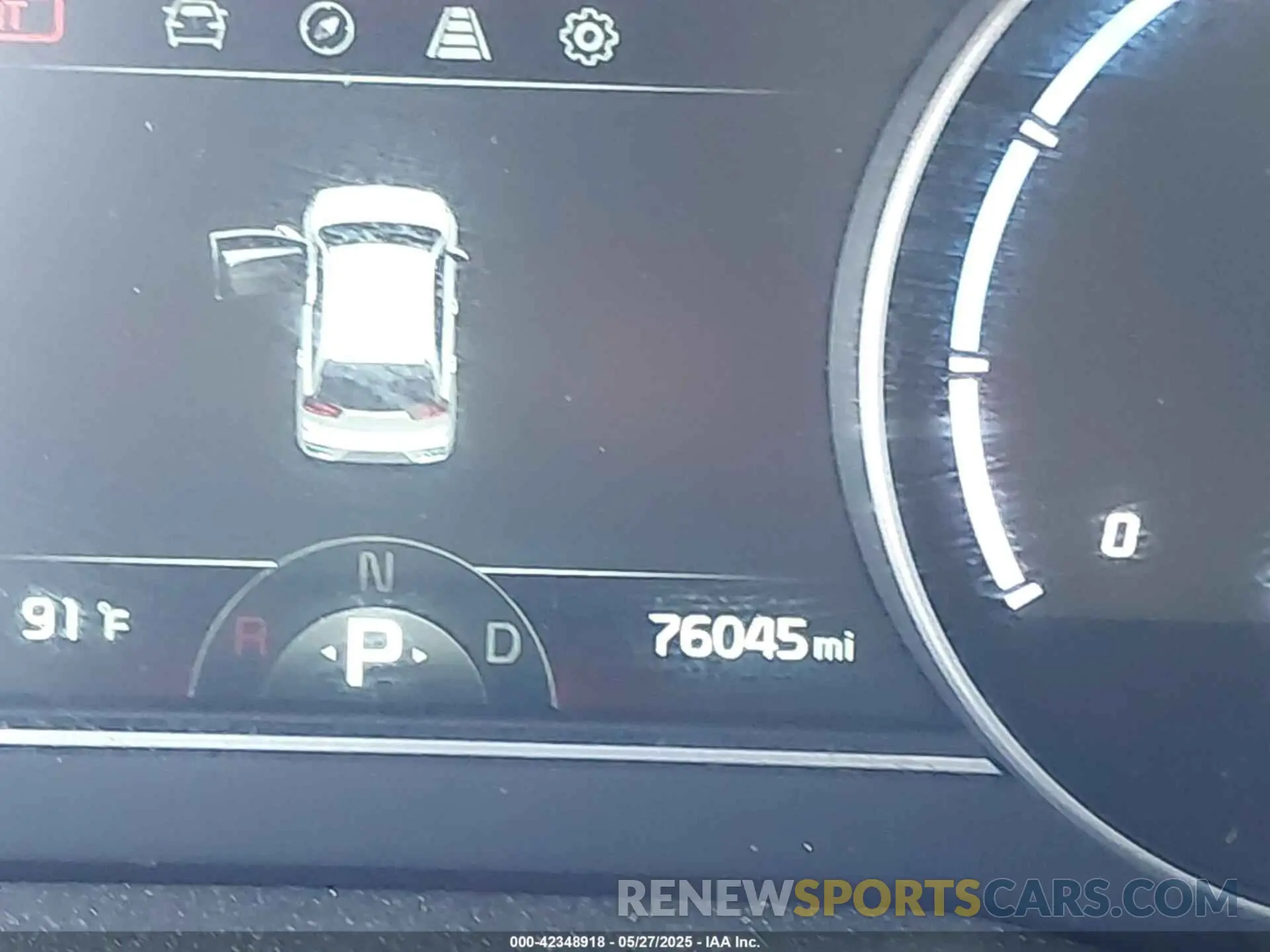 16 Photograph of a damaged car KNDCE3LG8L5048717 KIA NIRO EV 2020