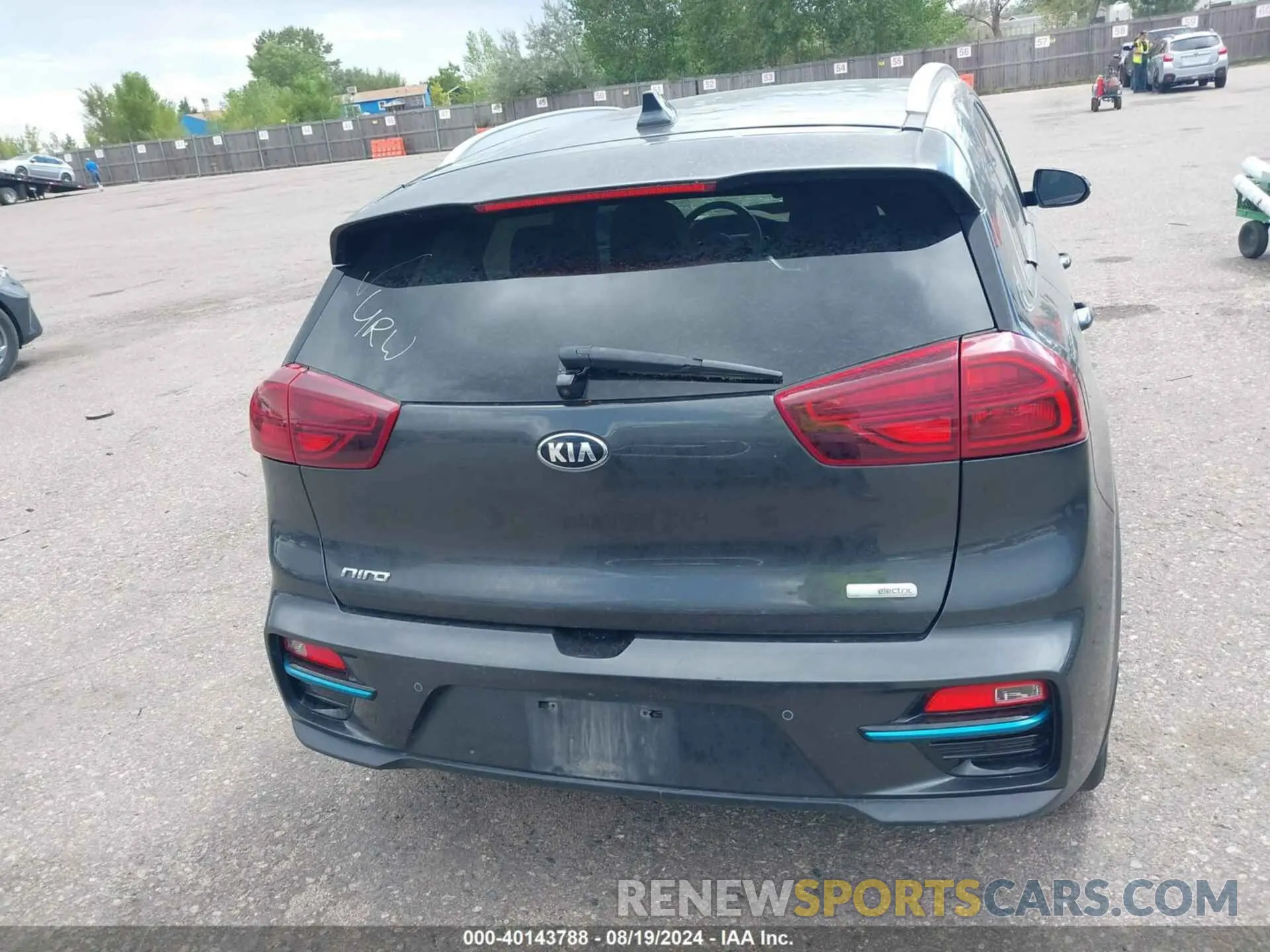 16 Photograph of a damaged car KNDCE3LG9L5071276 KIA NIRO EV 2020