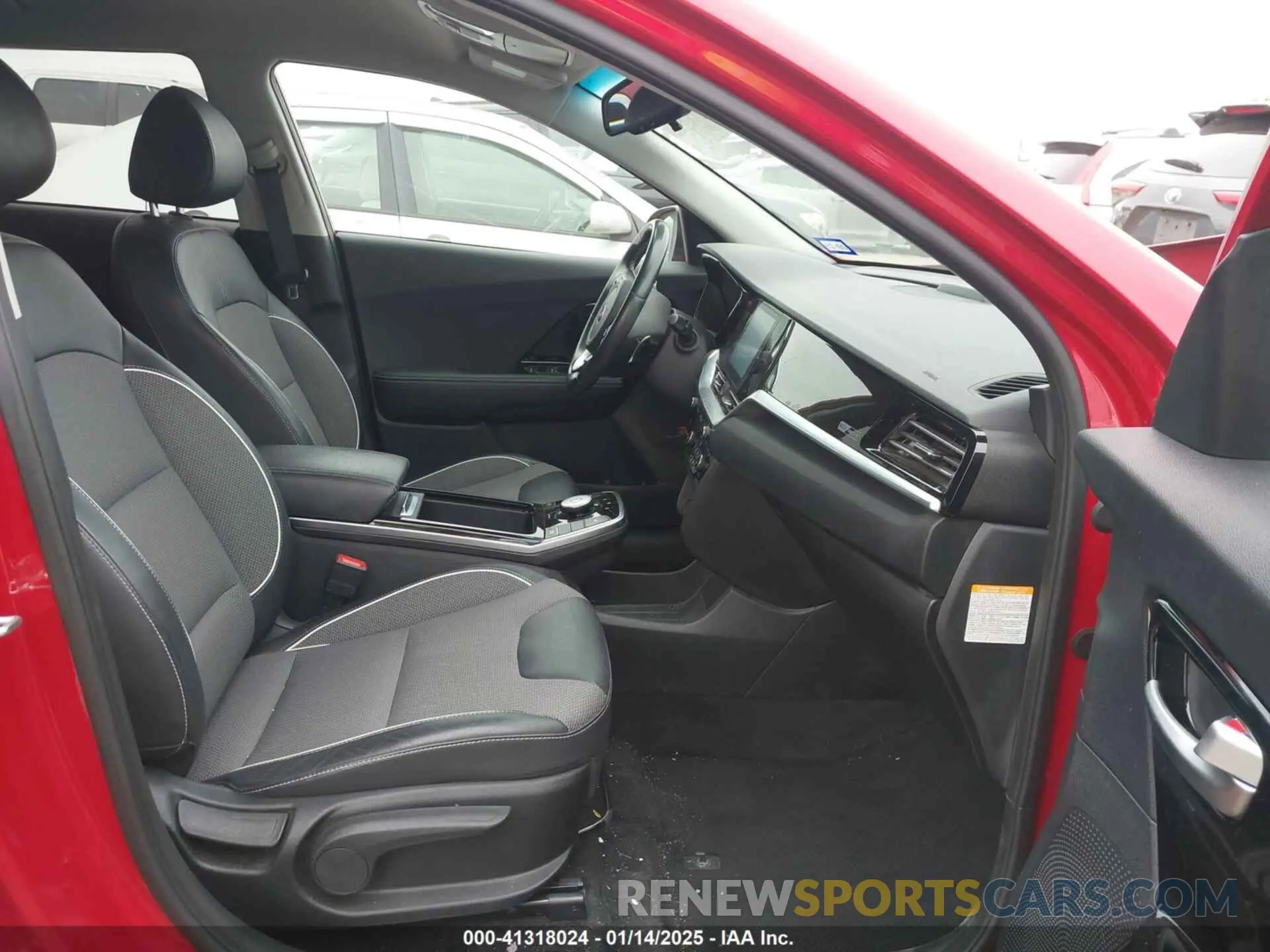 5 Photograph of a damaged car KNDCC3LG4M5088090 KIA NIRO EV 2021