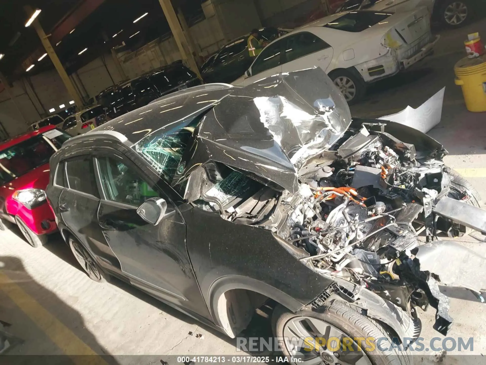 13 Photograph of a damaged car KNDCC3LG7M5098807 KIA NIRO EV 2021