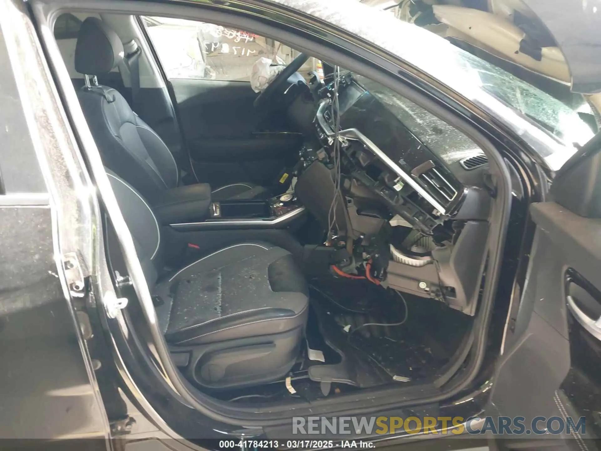 5 Photograph of a damaged car KNDCC3LG7M5098807 KIA NIRO EV 2021