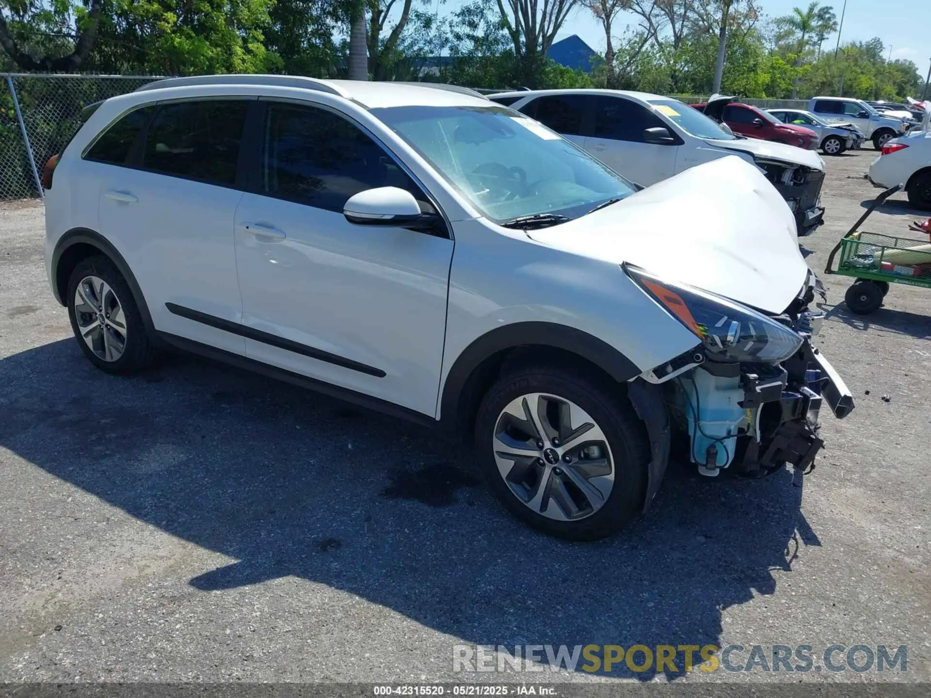 1 Photograph of a damaged car KNDCC3LG0N5129624 KIA NIRO EV 2022