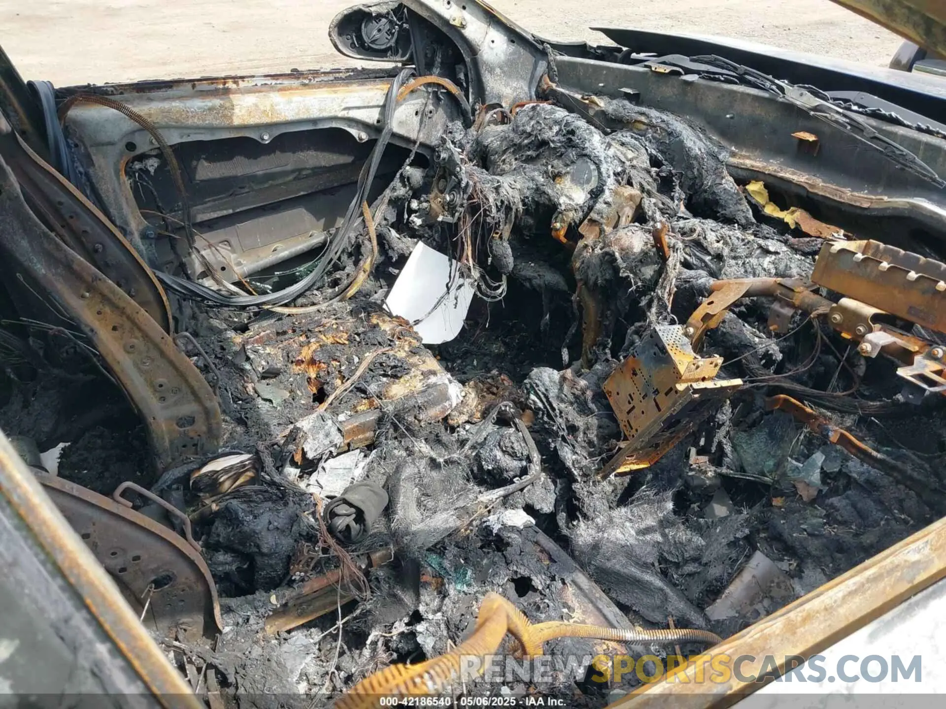 5 Photograph of a damaged car KNDCC3LG0N5132149 KIA NIRO EV 2022