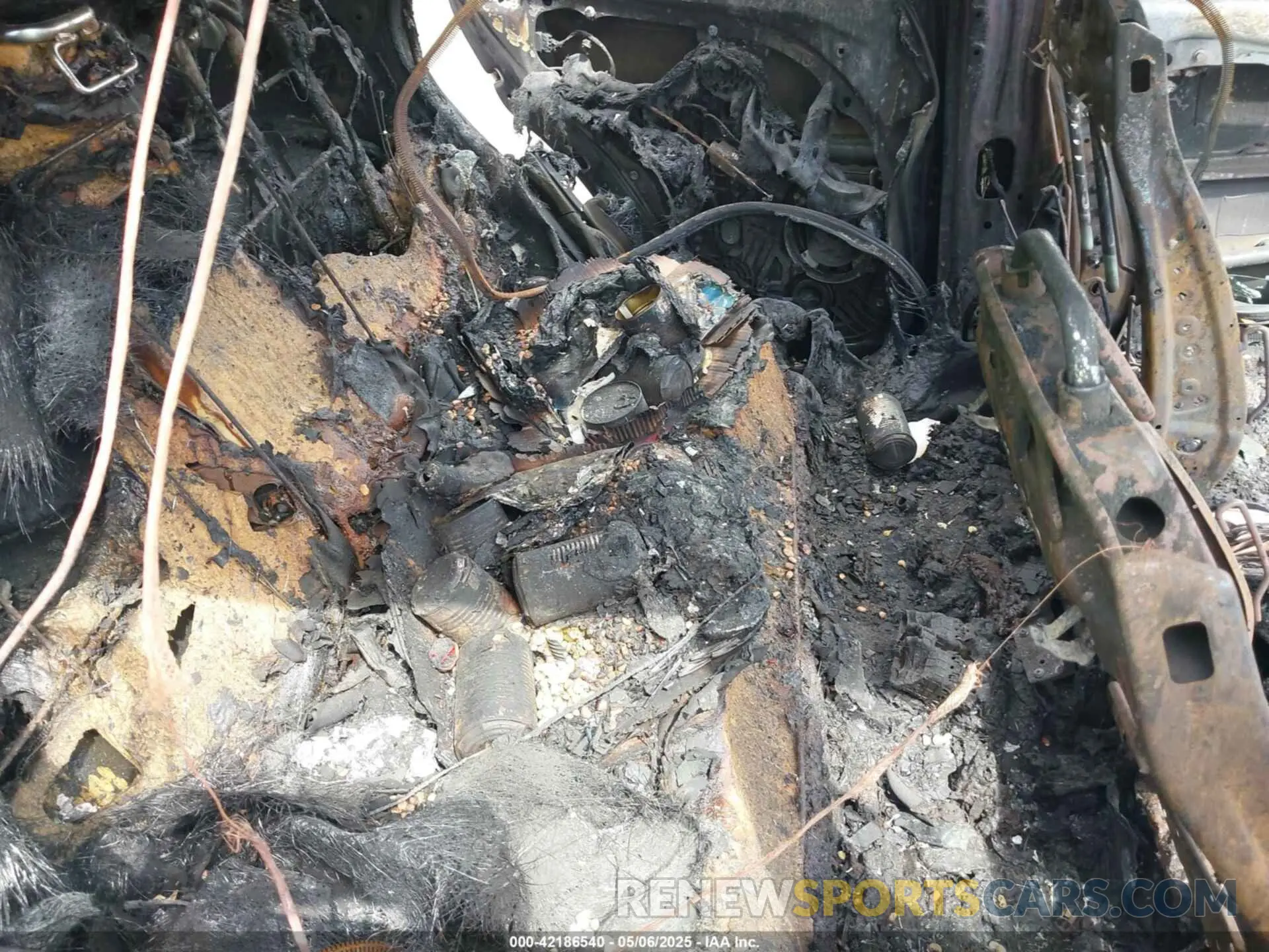 8 Photograph of a damaged car KNDCC3LG0N5132149 KIA NIRO EV 2022