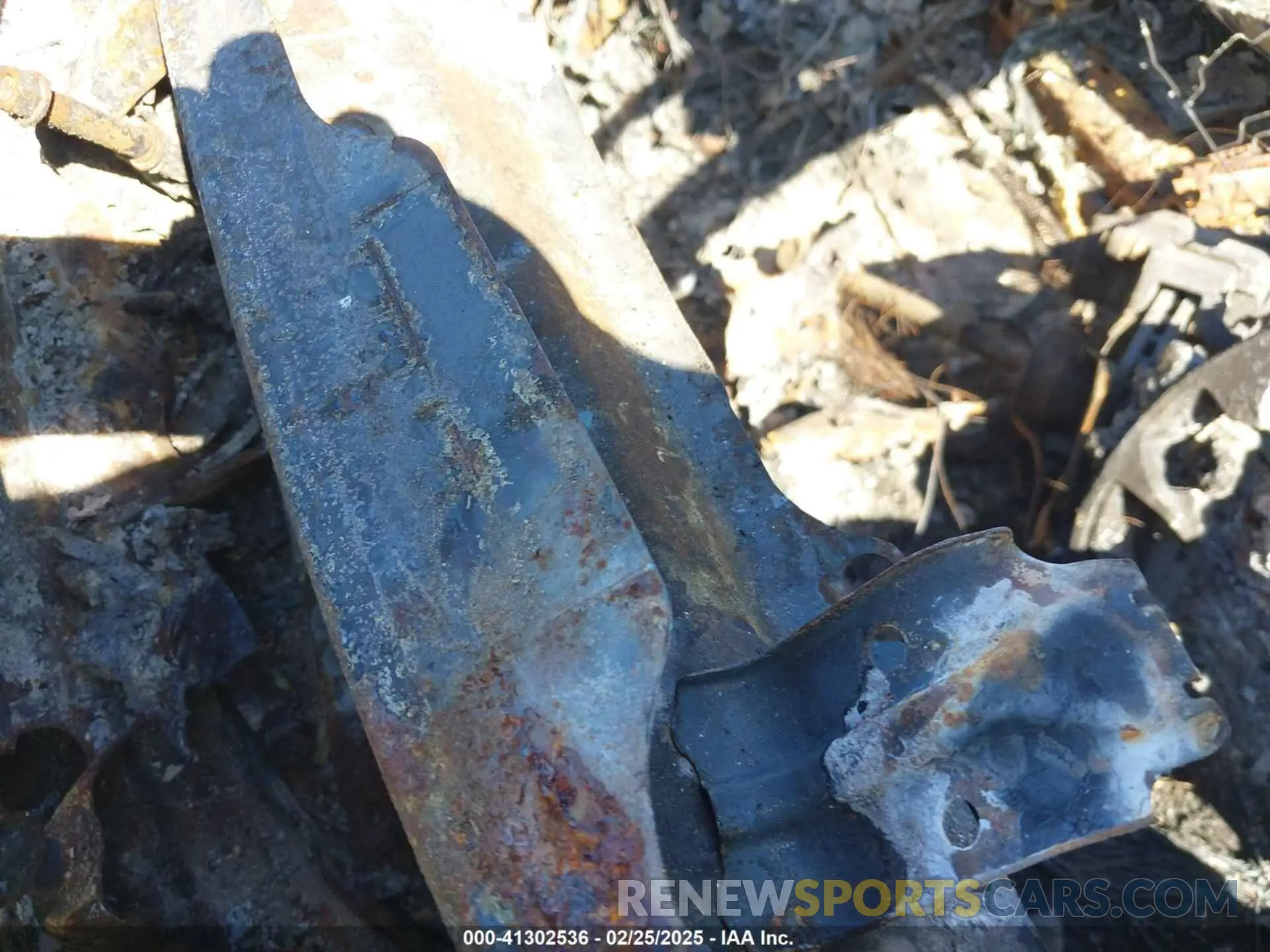 8 Photograph of a damaged car KNDCC3LG1N5125324 KIA NIRO EV 2022