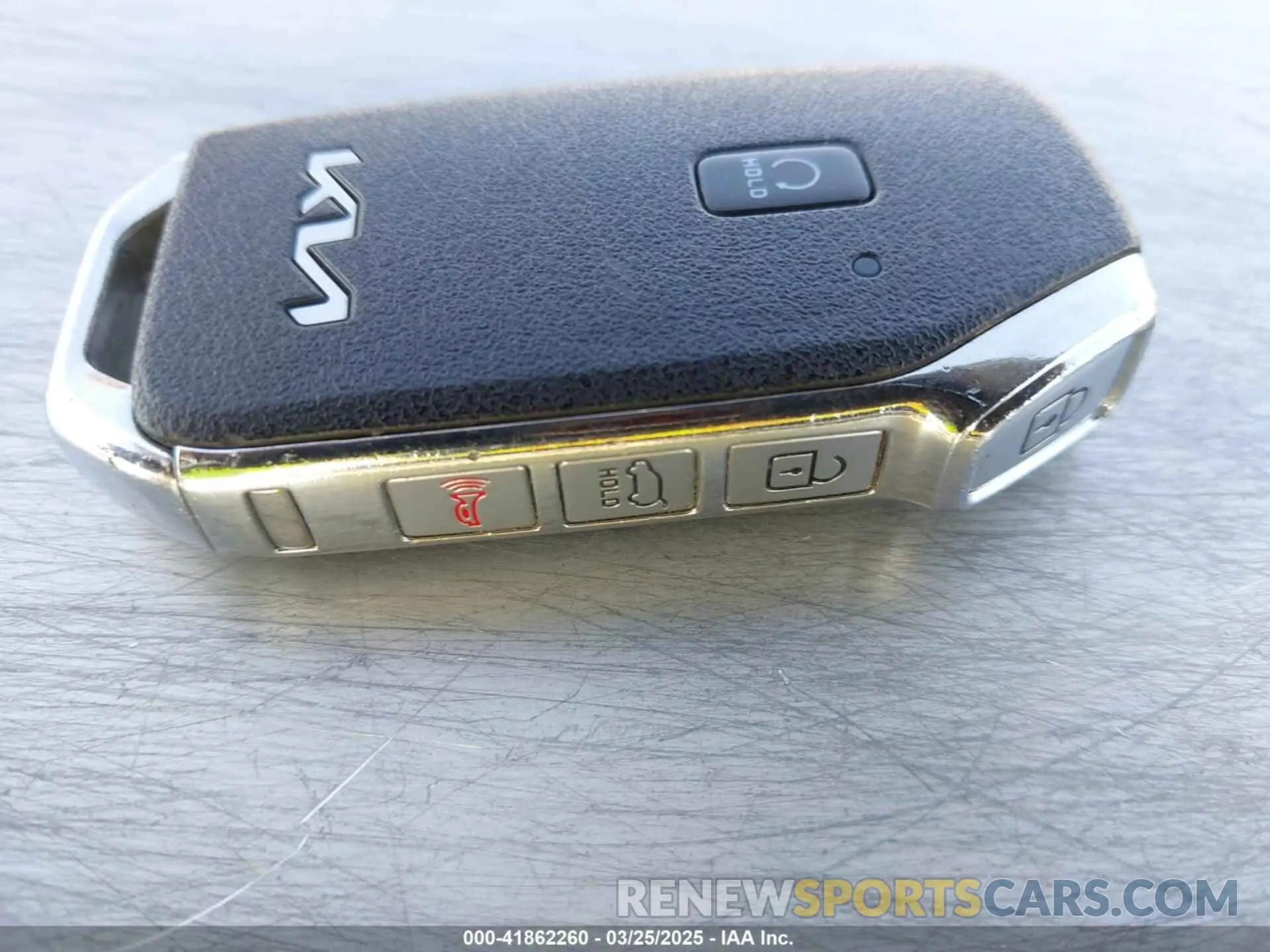 11 Photograph of a damaged car KNDCC3LG1N5160736 KIA NIRO EV 2022