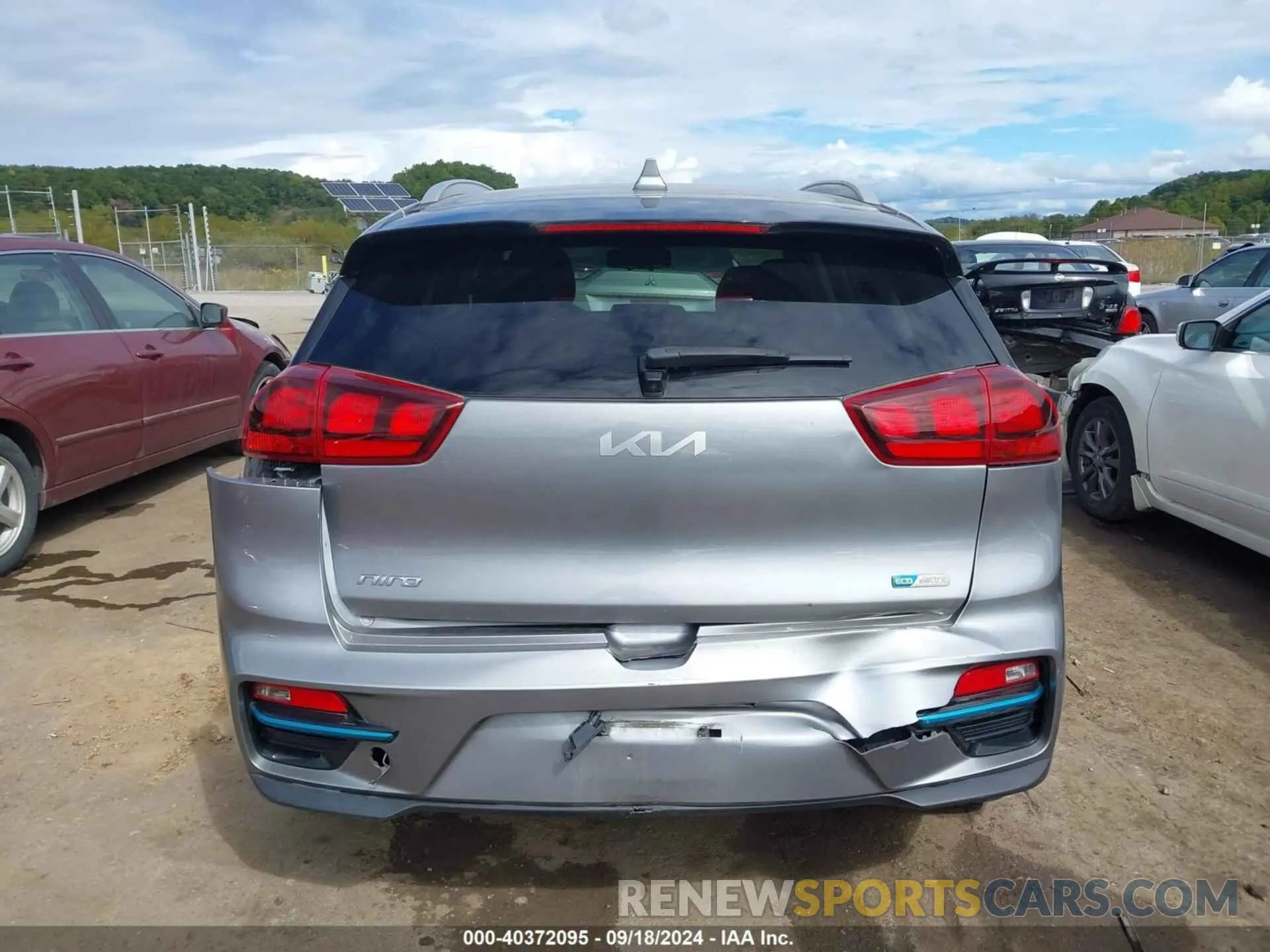 16 Photograph of a damaged car KNDCC3LG6N5140918 KIA NIRO EV 2022