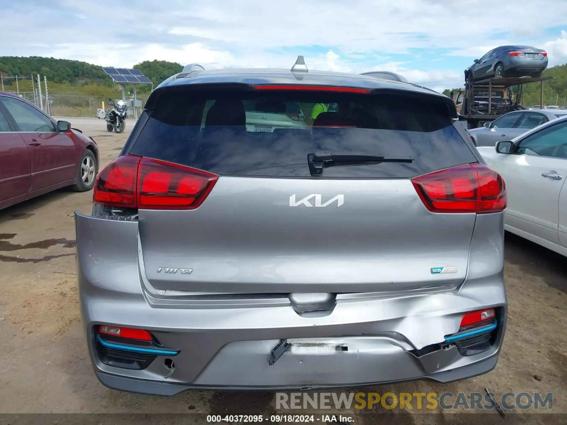6 Photograph of a damaged car KNDCC3LG6N5140918 KIA NIRO EV 2022