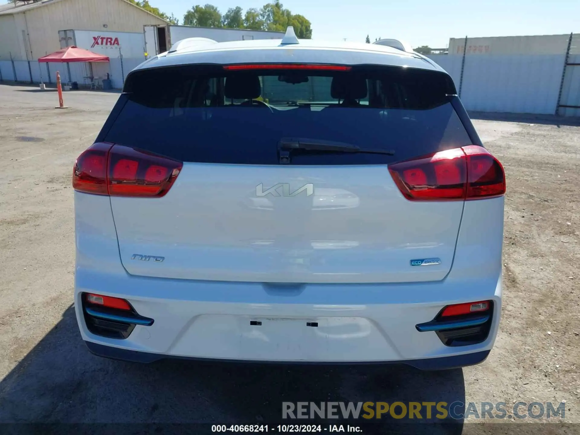 16 Photograph of a damaged car KNDCC3LG8N5160250 KIA NIRO EV 2022