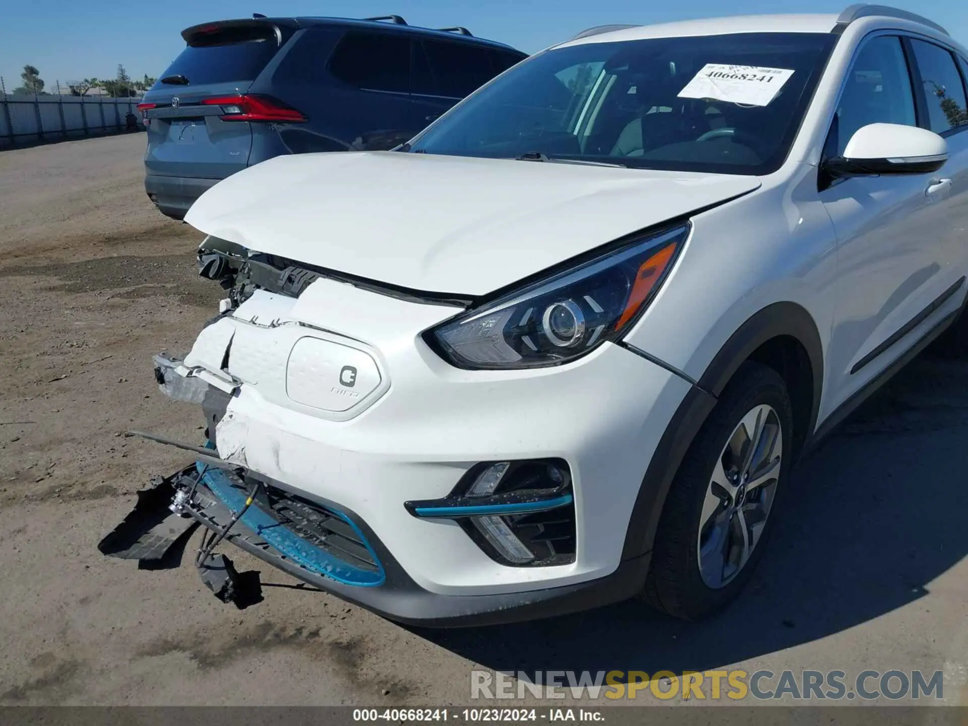 19 Photograph of a damaged car KNDCC3LG8N5160250 KIA NIRO EV 2022