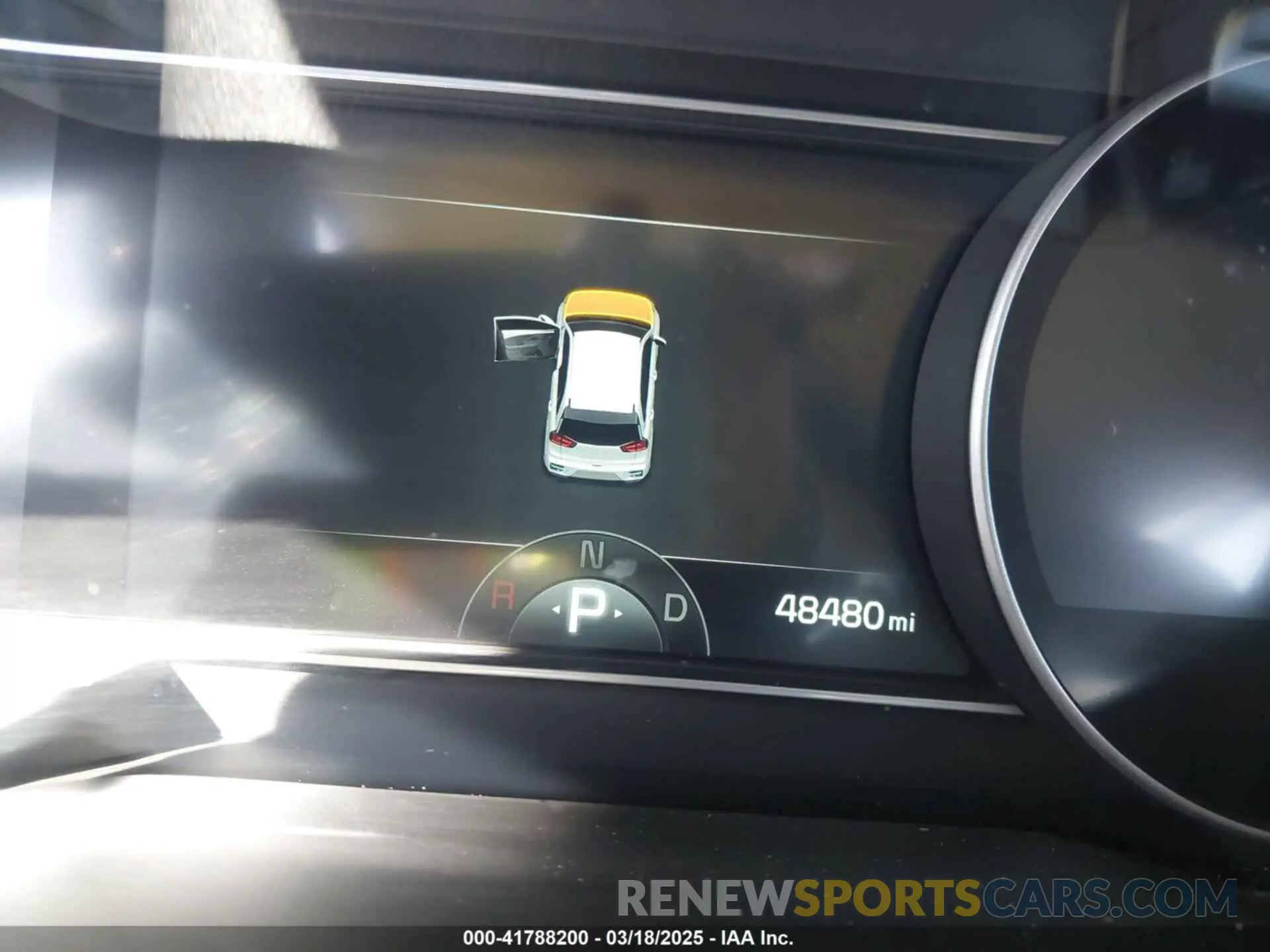 14 Photograph of a damaged car KNDCC3LG9N5115995 KIA NIRO EV 2022