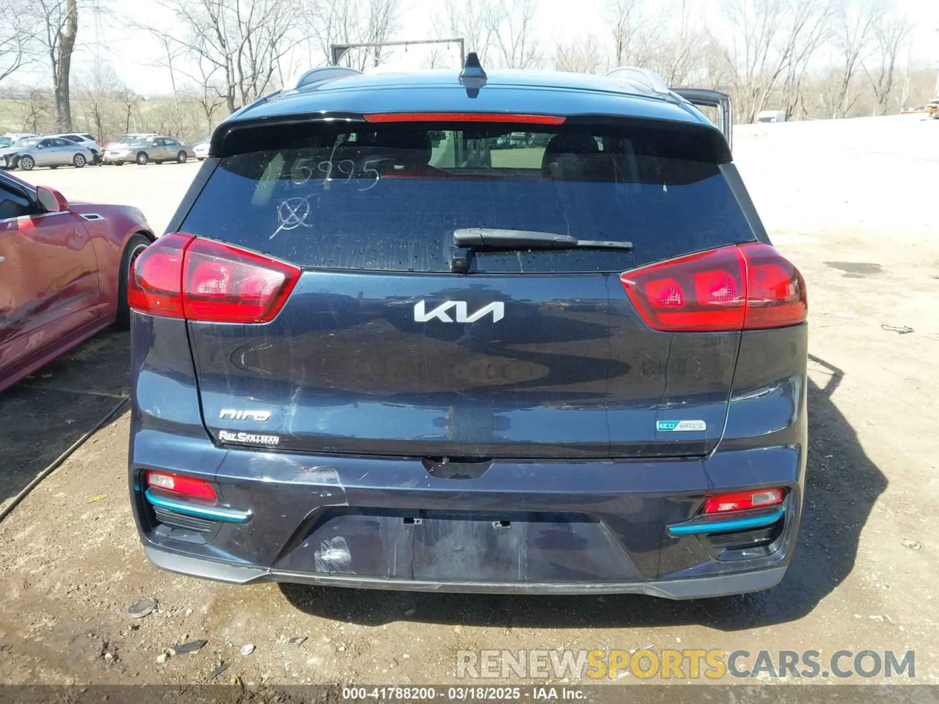 15 Photograph of a damaged car KNDCC3LG9N5115995 KIA NIRO EV 2022