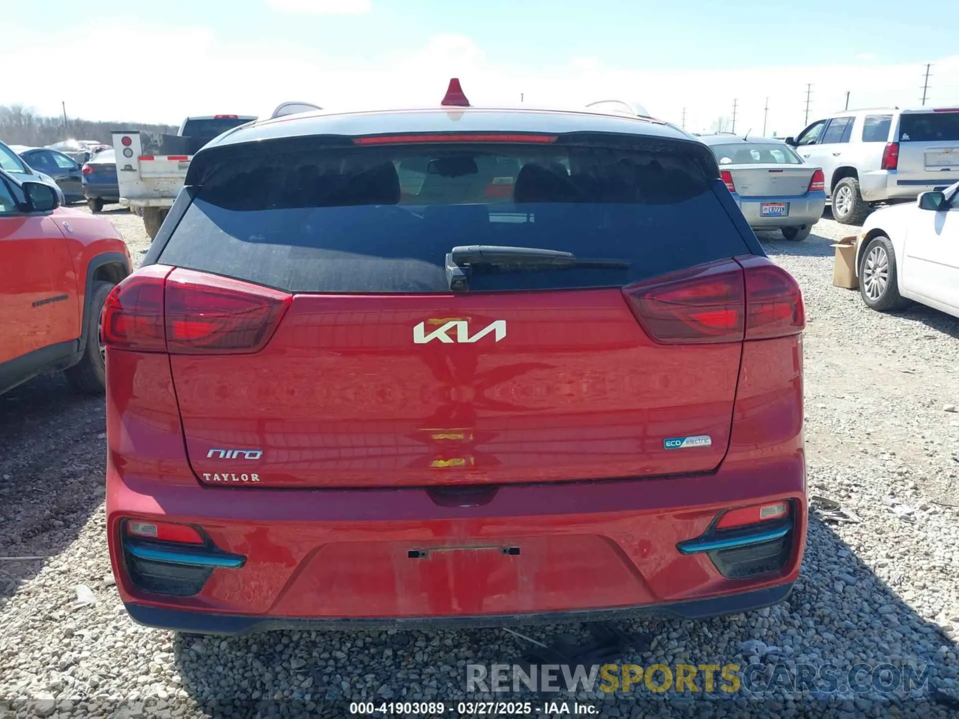 16 Photograph of a damaged car KNDCE3LG5N5146588 KIA NIRO EV 2022