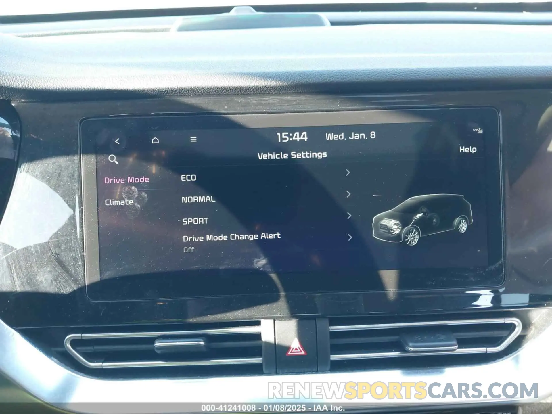 18 Photograph of a damaged car KNDCE3LG9N5123413 KIA NIRO EV 2022
