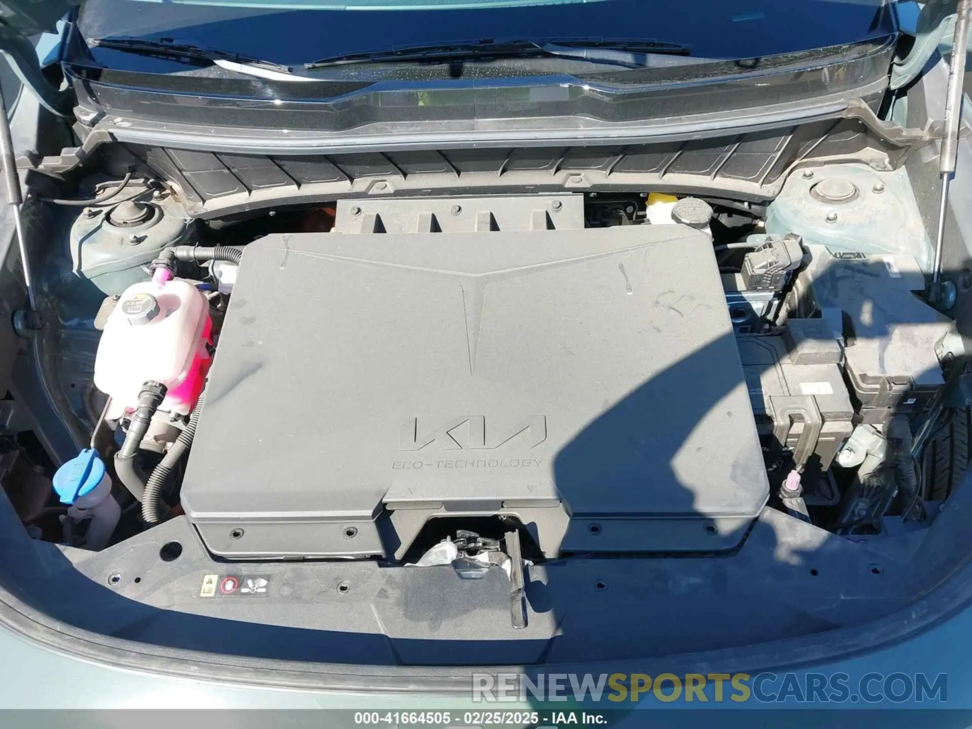 10 Photograph of a damaged car KNDCR3L14P5017664 KIA NIRO EV 2023