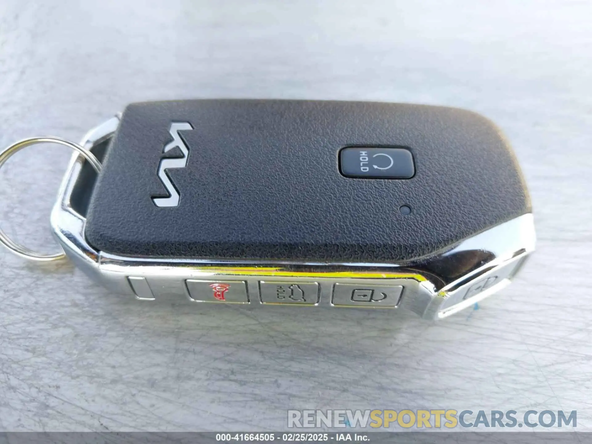 11 Photograph of a damaged car KNDCR3L14P5017664 KIA NIRO EV 2023