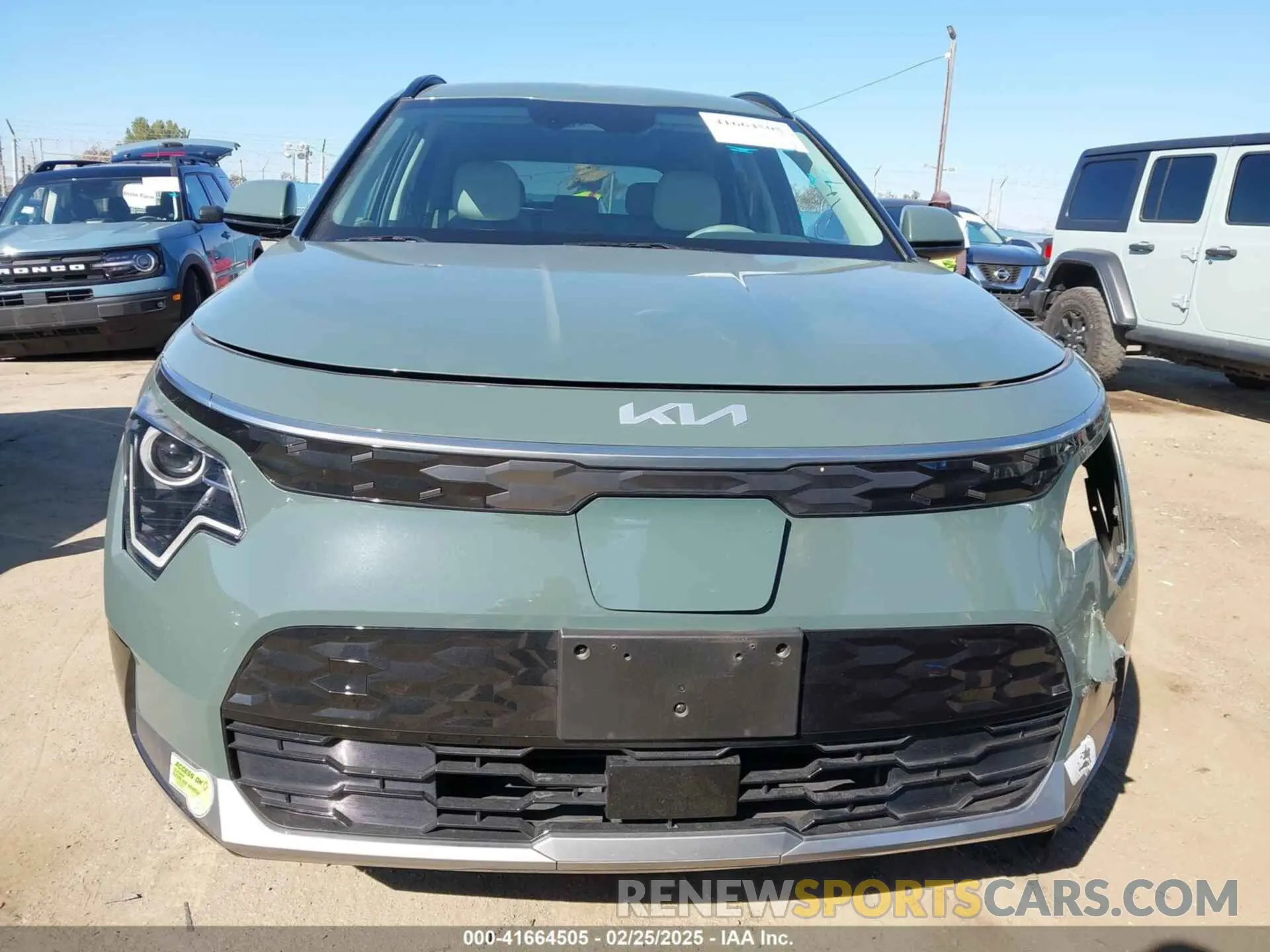 13 Photograph of a damaged car KNDCR3L14P5017664 KIA NIRO EV 2023