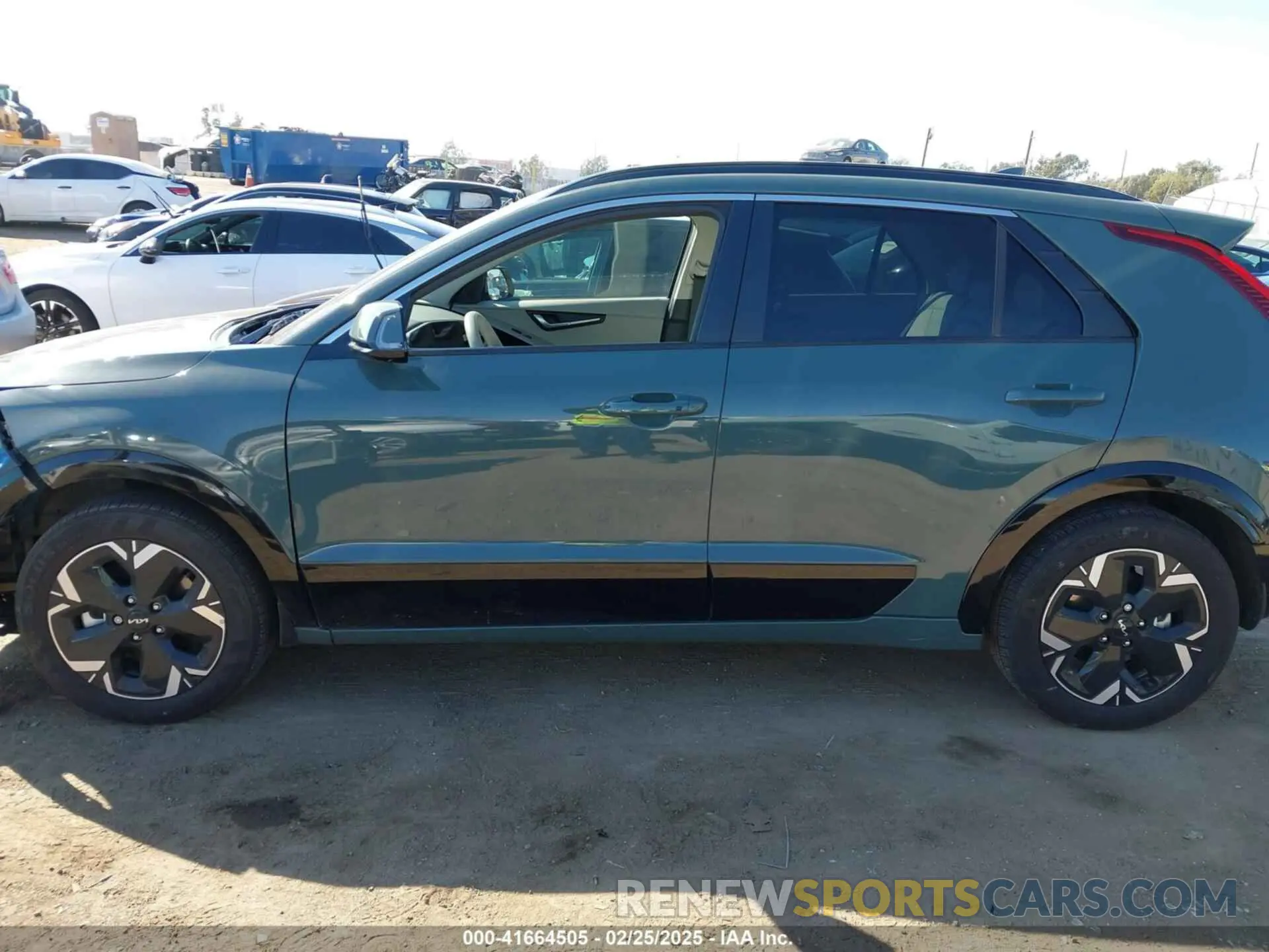 15 Photograph of a damaged car KNDCR3L14P5017664 KIA NIRO EV 2023