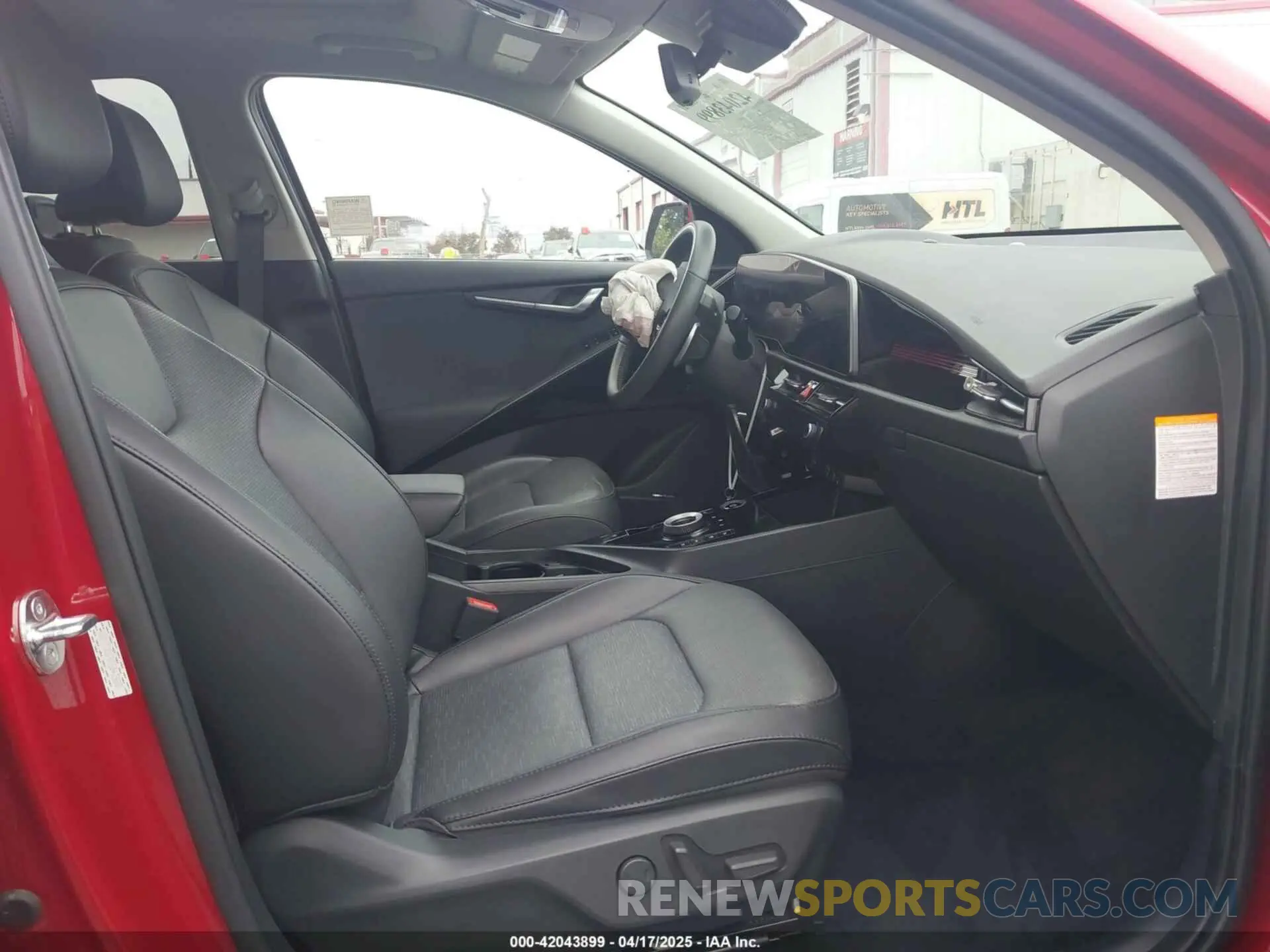 5 Photograph of a damaged car KNDCT3L15P5042588 KIA NIRO EV 2023