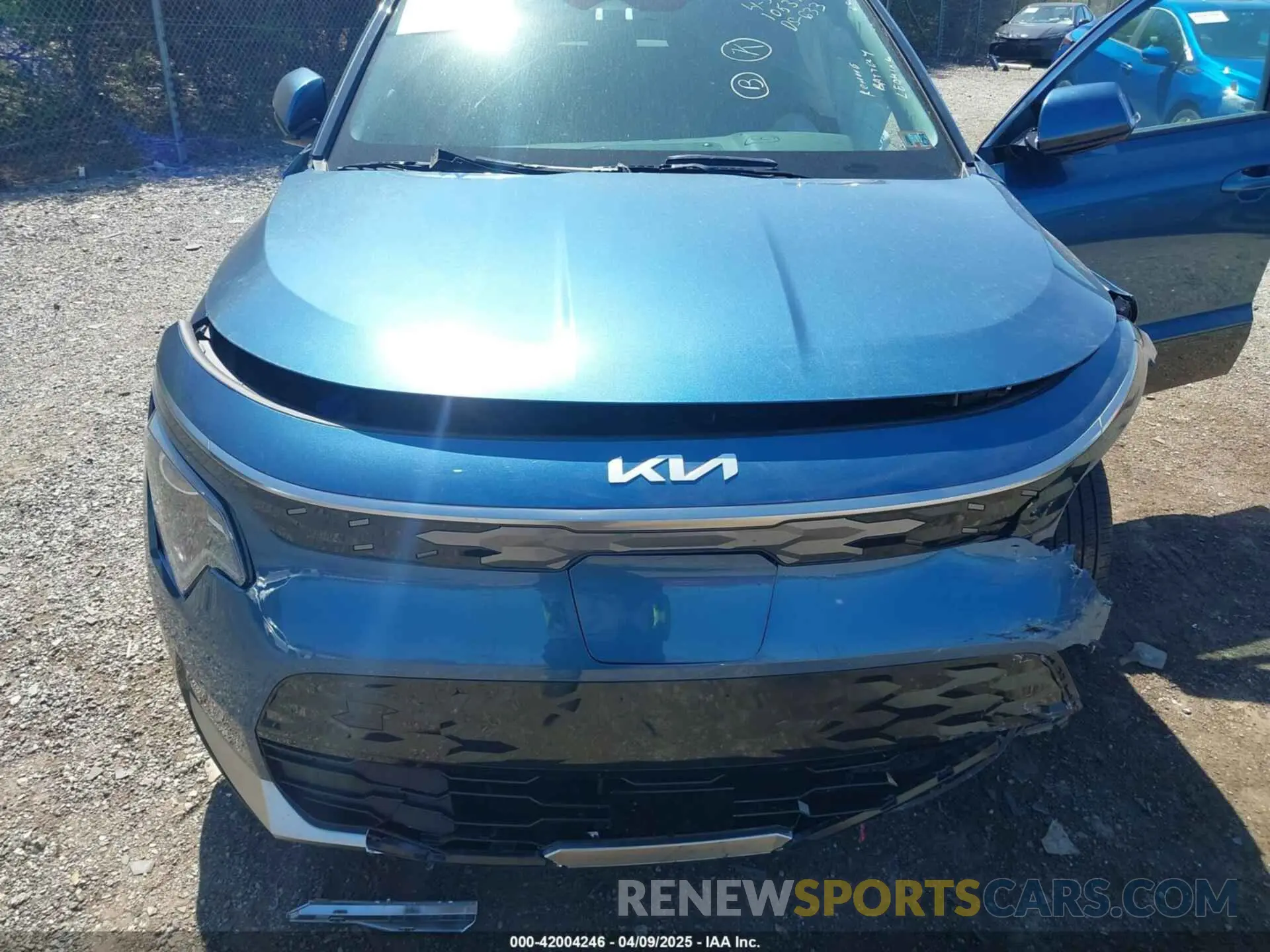 10 Photograph of a damaged car KNDCR3L11R5105378 KIA NIRO EV 2024